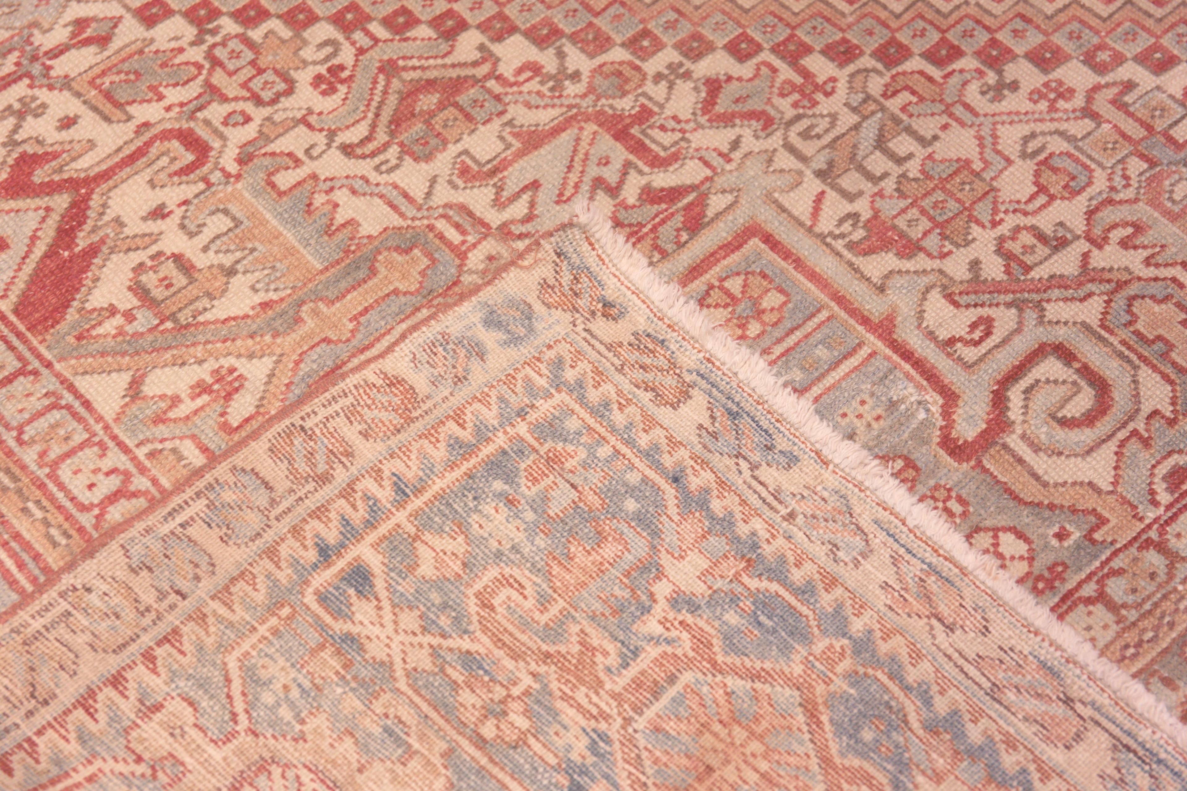 Decorative Antique Persian Heriz Rug 10' x 13'2