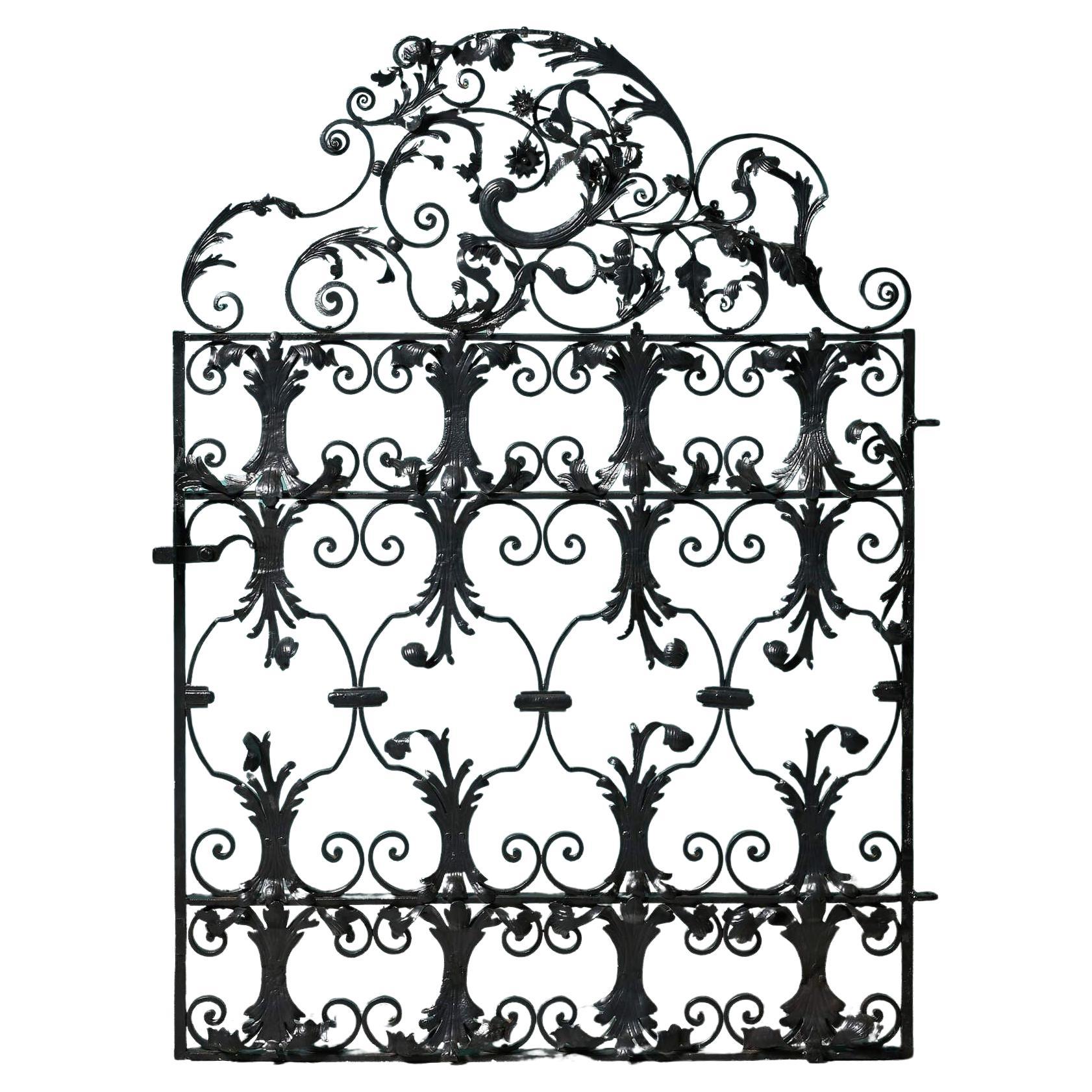 Portail de jardin décoratif en fer forgé ancien en vente