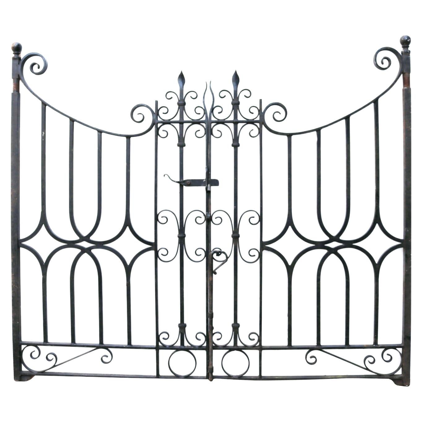 Decorative Antique Wrought Iron Gates with Posts