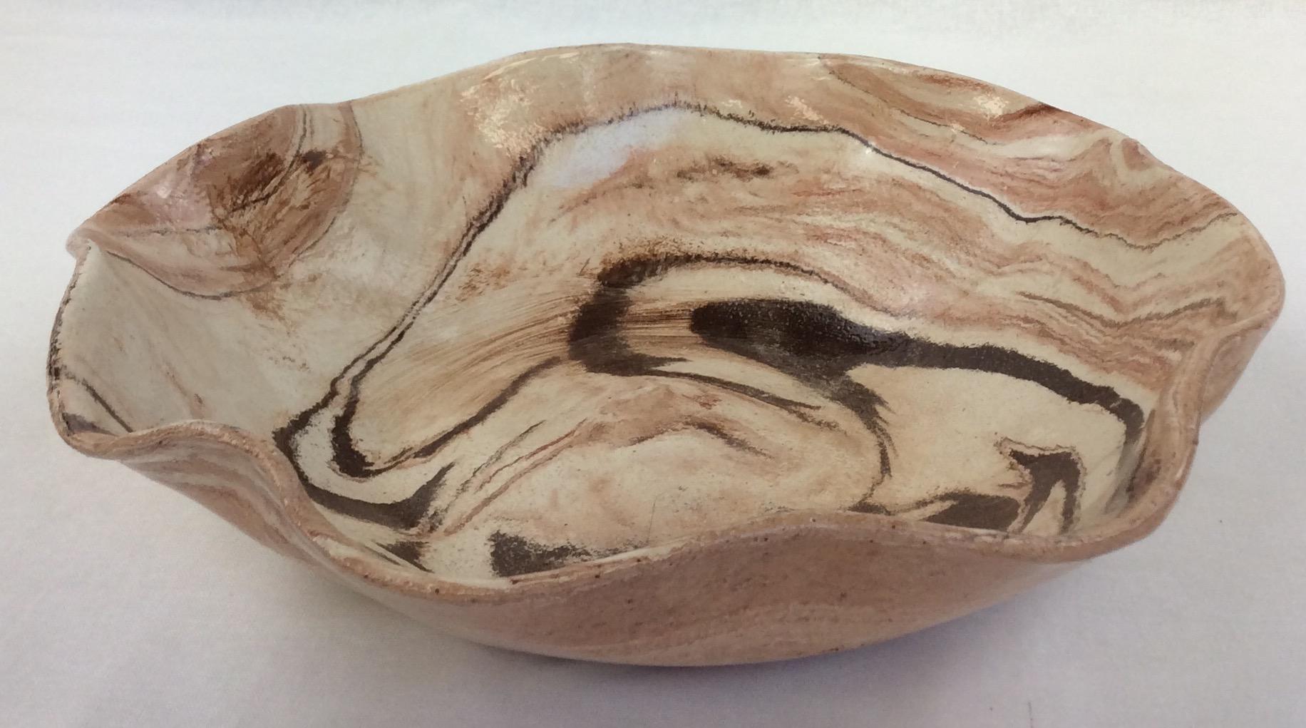 Decorative Apt Mixed Earths Bowl or Large Vide Poche In Good Condition For Sale In Miami, FL