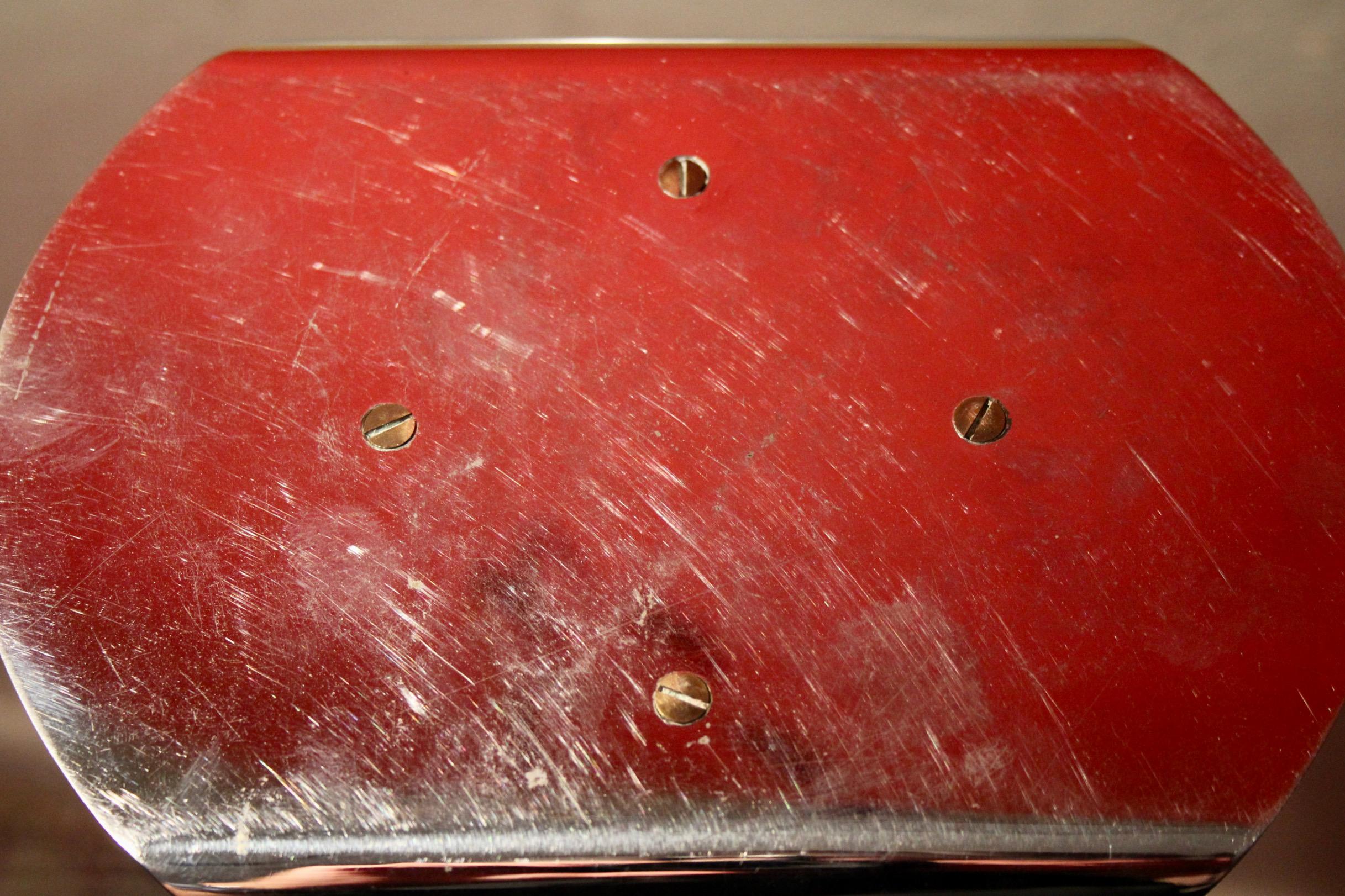 Metà XX secolo Scatola decorativa in stile art déco in vendita