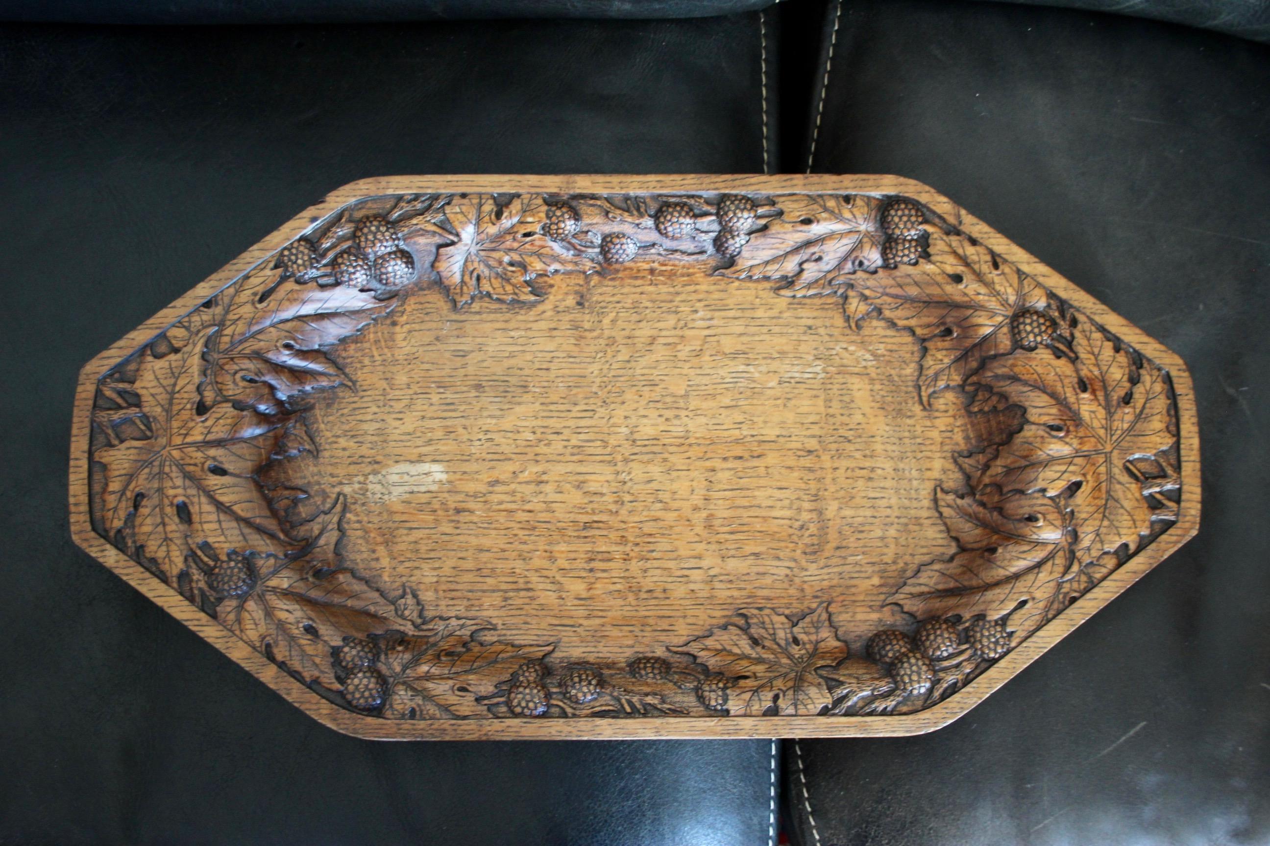 Decorative signed Votier art nouveau sculpted wood vide poche