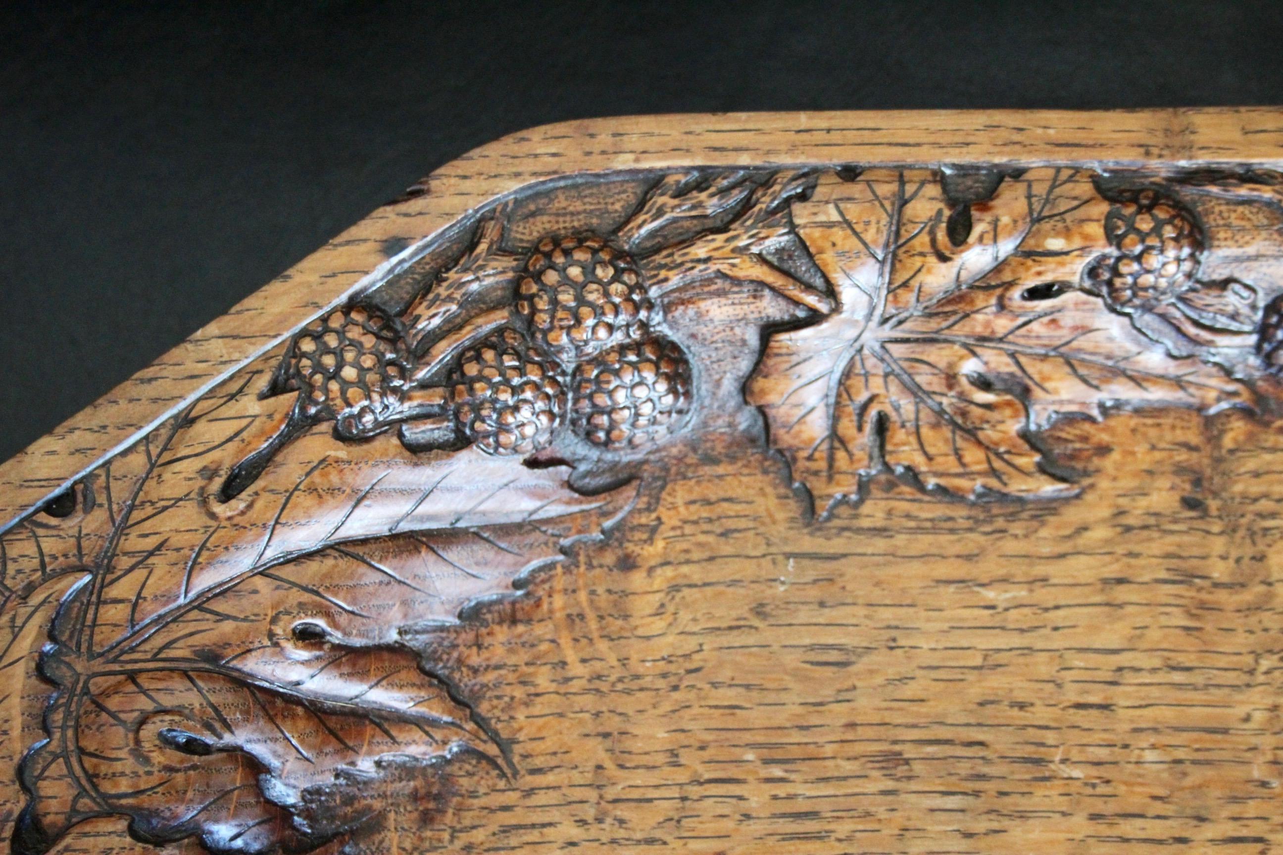European Decorative art nouveau vide poche For Sale