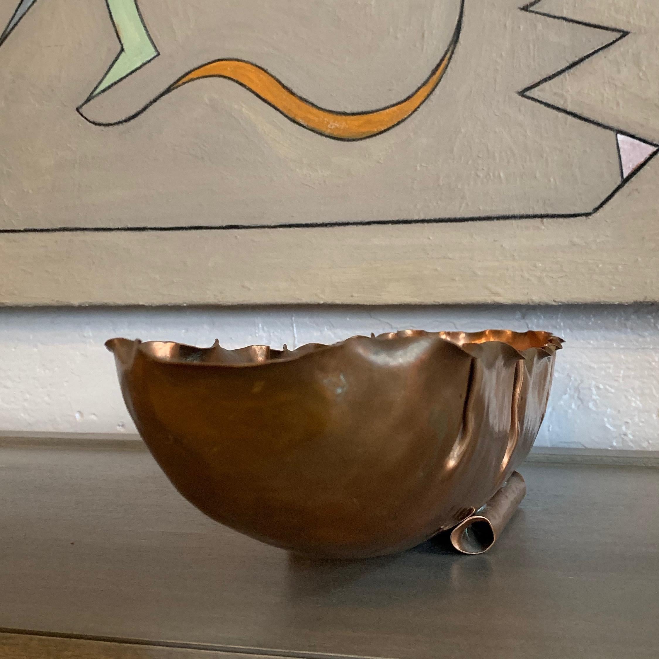 Decorative Arts & Crafts Hand-Hammered Copper Bowl 1