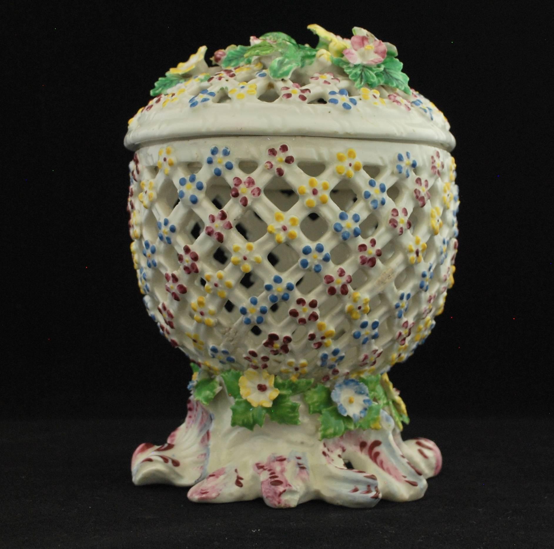 Rococo Decorative Basket, Bow Porcelain Factory, circa 1760 For Sale