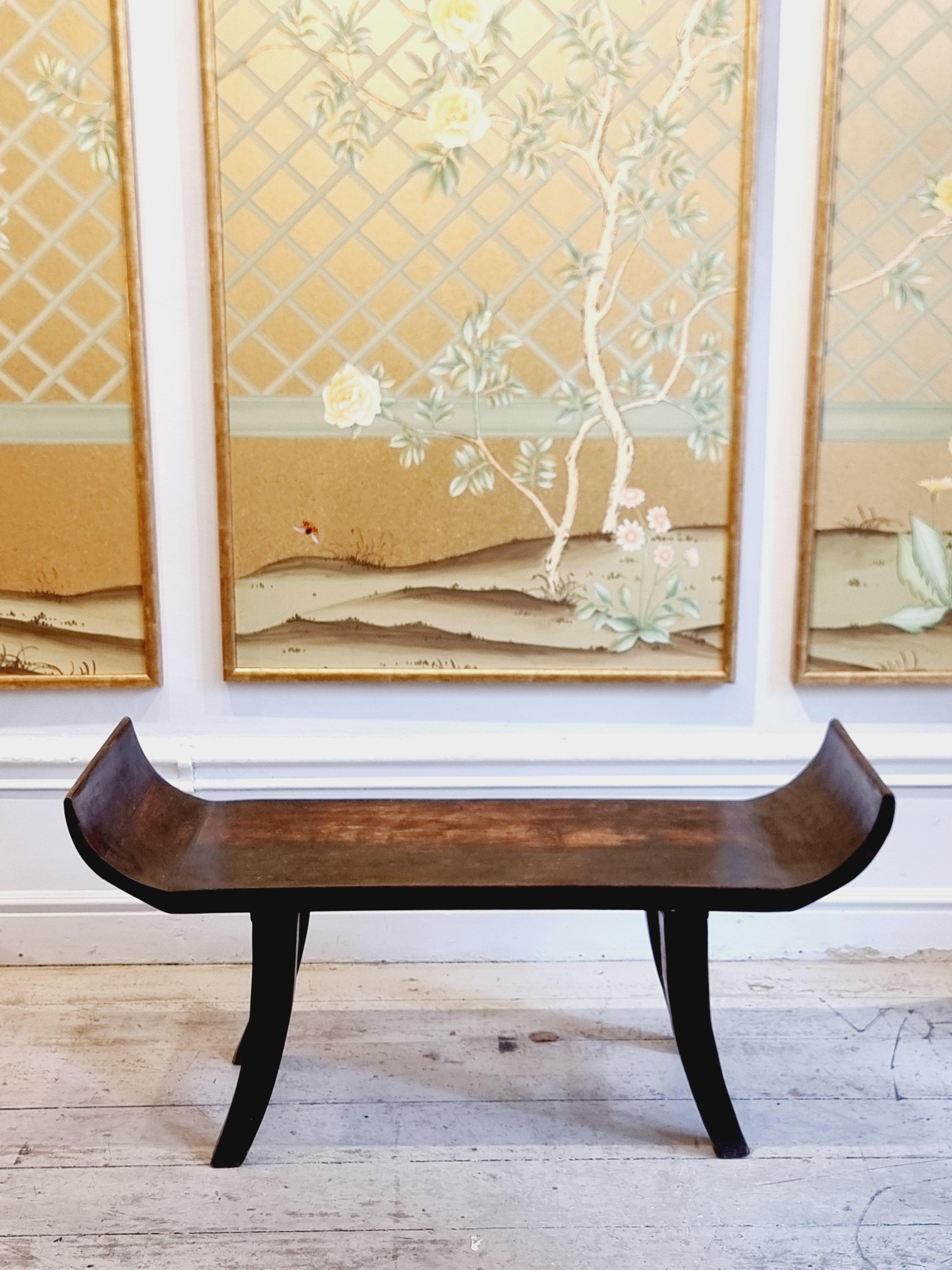Decorative bench in dark laquered wood, Asia late 20th Century 3