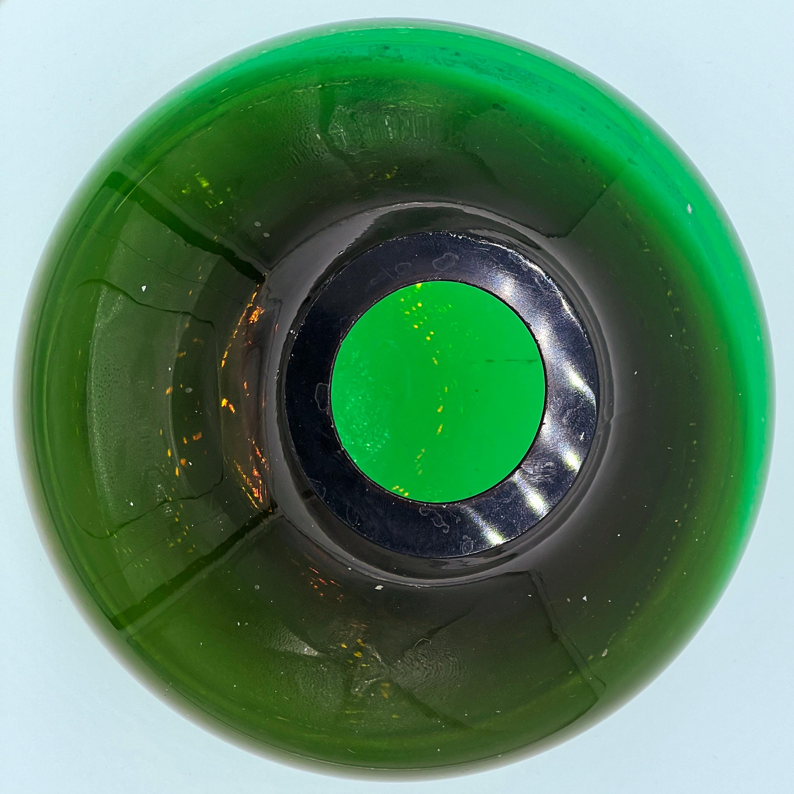 Vaso decorativo in vetro di Murano verde, grande e pesante, di Vinicio Vianello in vendita 2