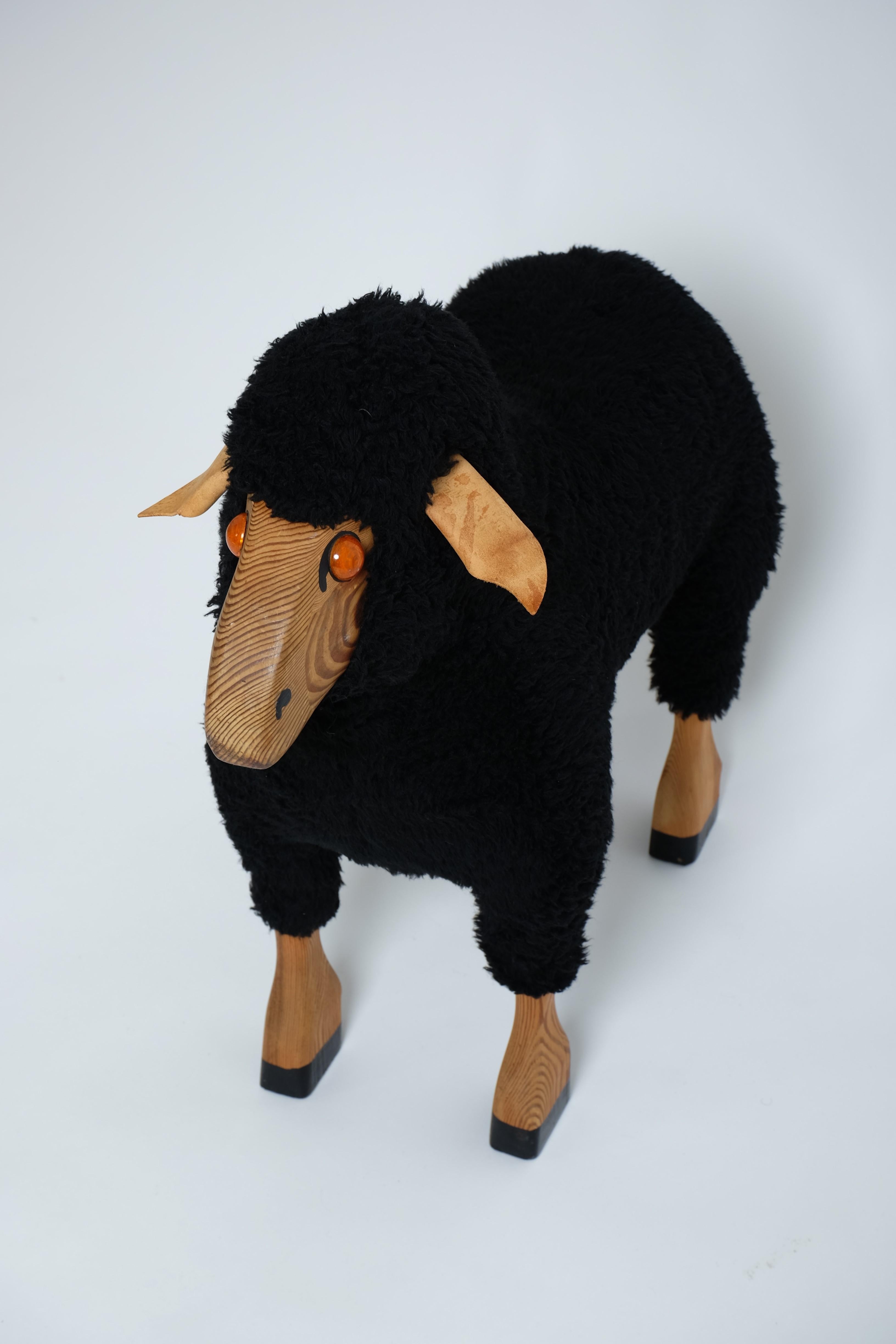 Pecora nera decorativa di Hanne Krafft per Meier, Germania anni '80 In condizioni buone in vendita a München, BY