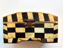 Portagioie decorativo bianco e nero