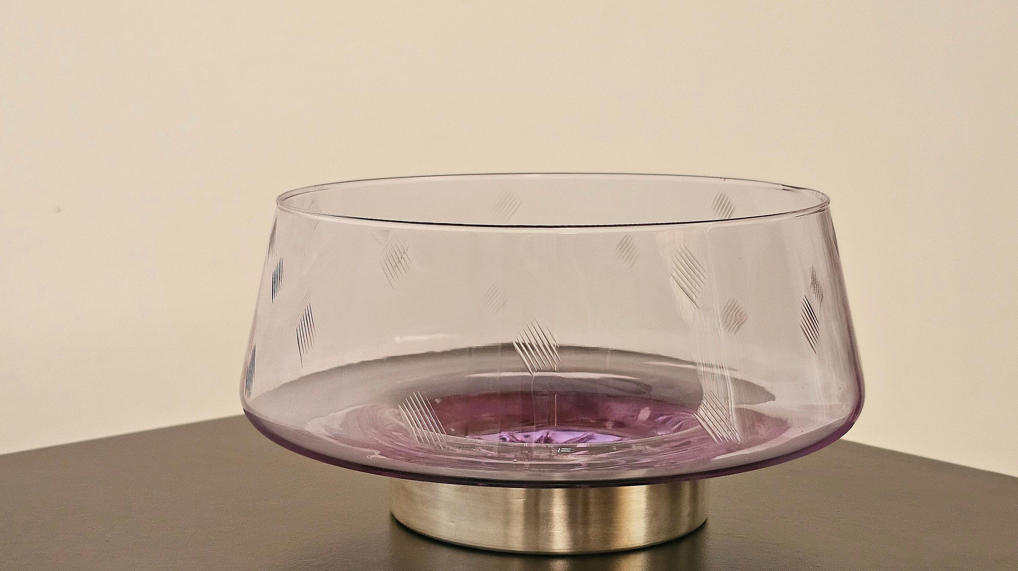 Decorative Bowl Alessandrite Lilac Glass Mid-Century Modern Design Italy 60/70s In Good Condition In Palermo, IT