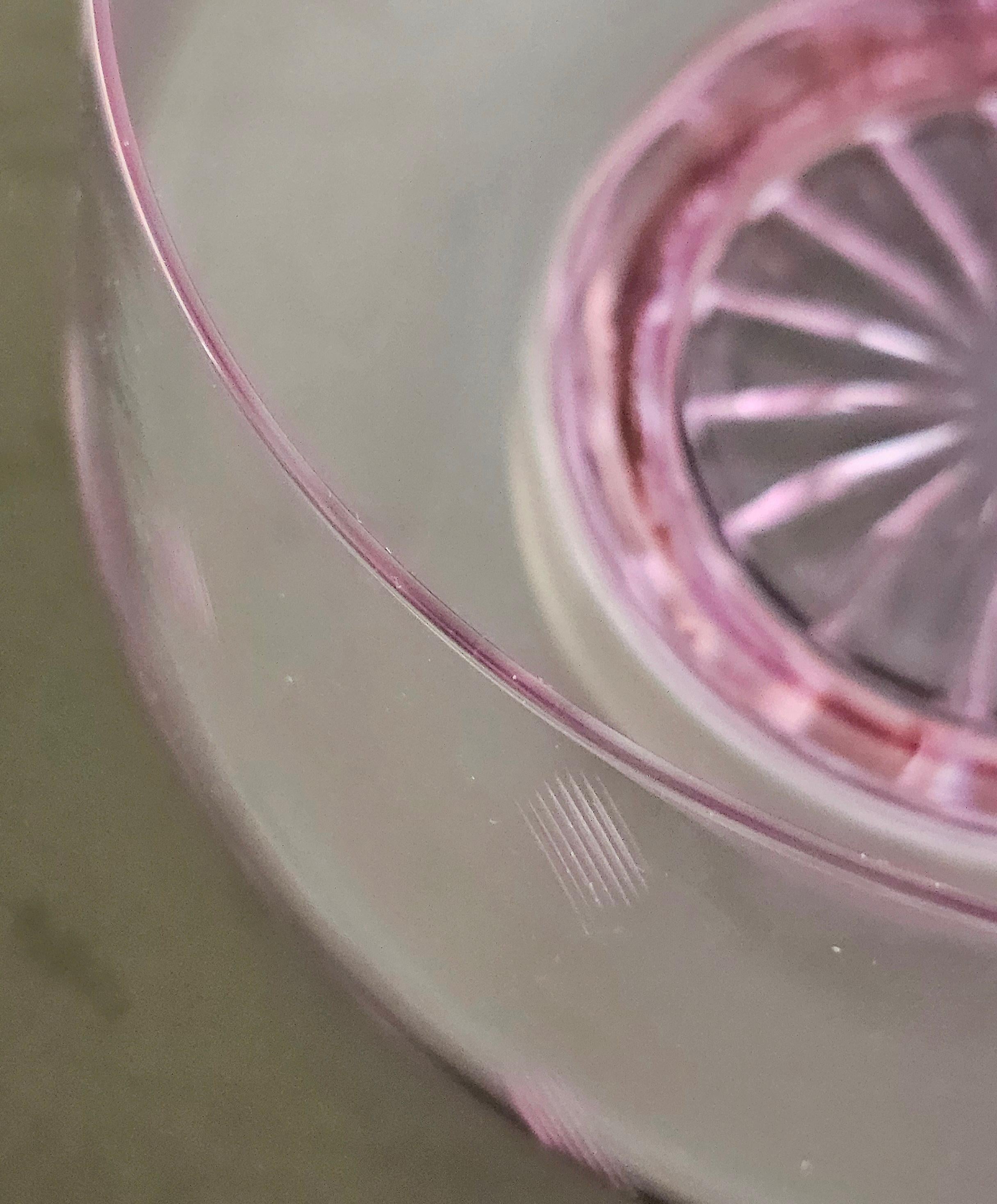 Blown Glass Decorative Bowl Alessandrite Lilac Glass Mid-Century Modern Design Italy 60/70s