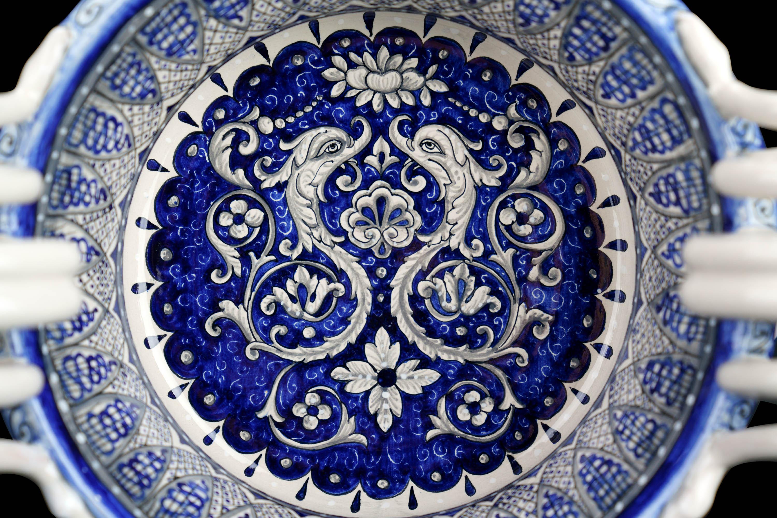 Modern Centerpiece Bowl Riser Decorated Ornament Handles Majolica Blue White Vessel For Sale