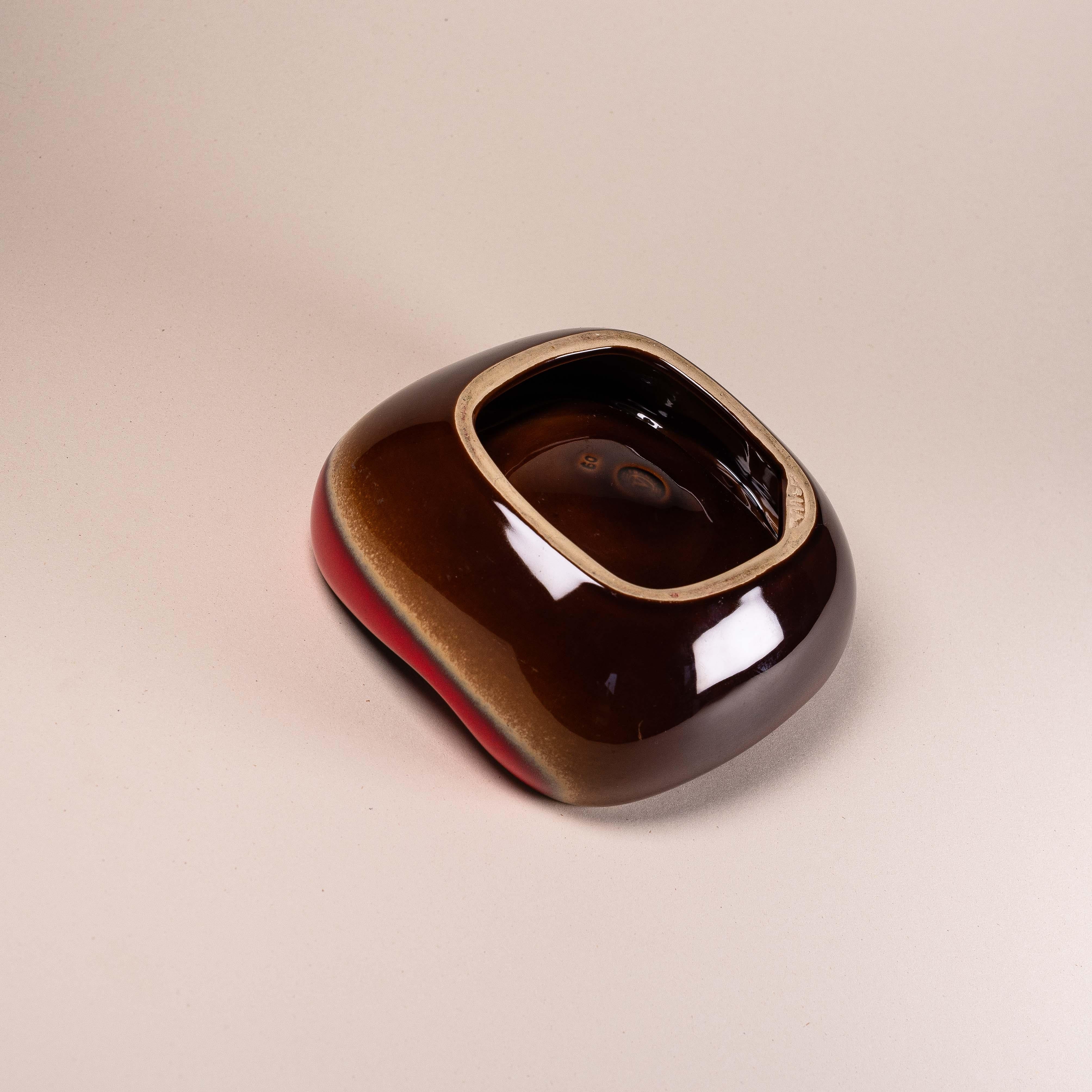 Decorative Bowl or Dish, Ceramic in Red and Brown Enamel, Verceram France 1950 For Sale 5