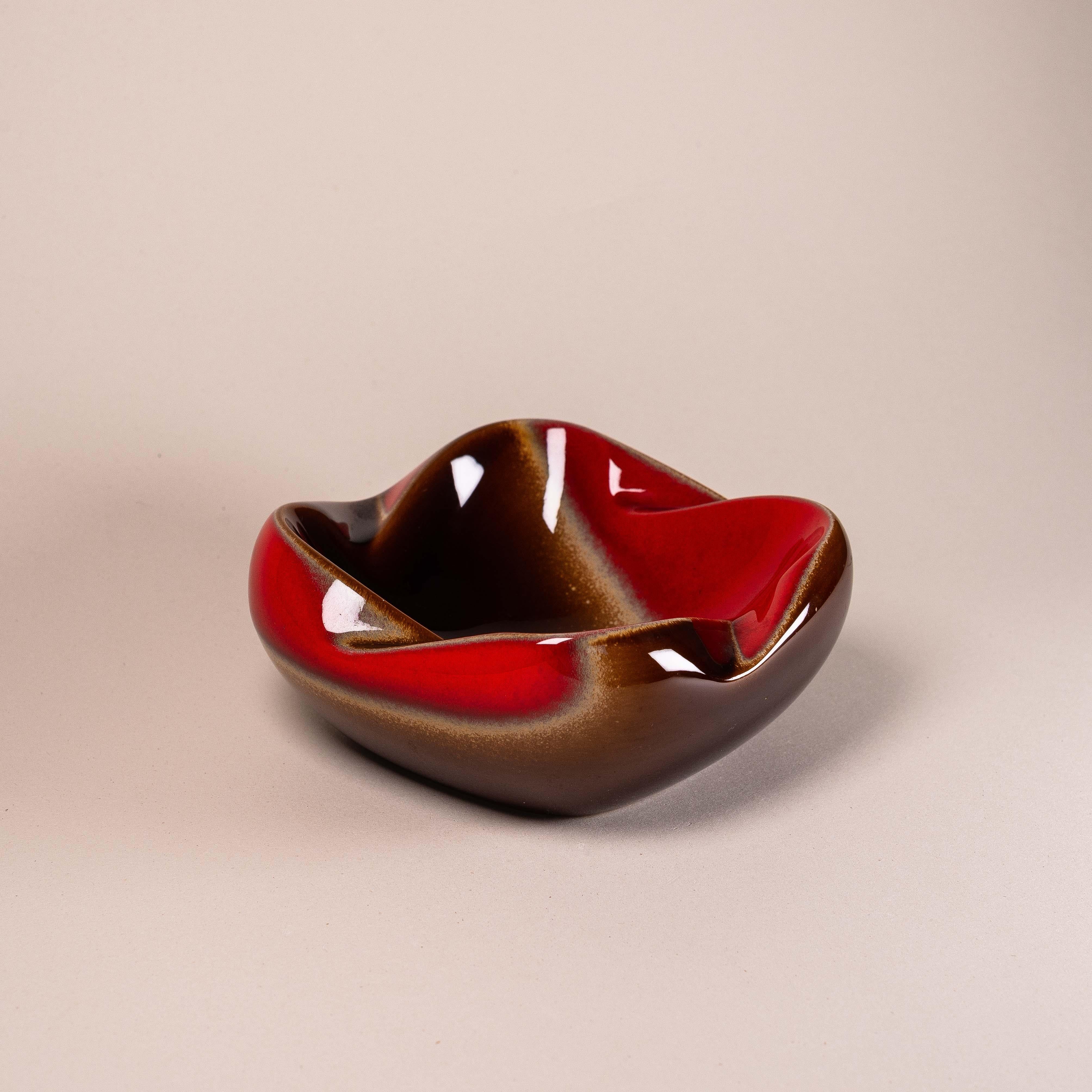 20th Century Decorative Bowl or Dish, Ceramic in Red and Brown Enamel, Verceram France 1950 For Sale