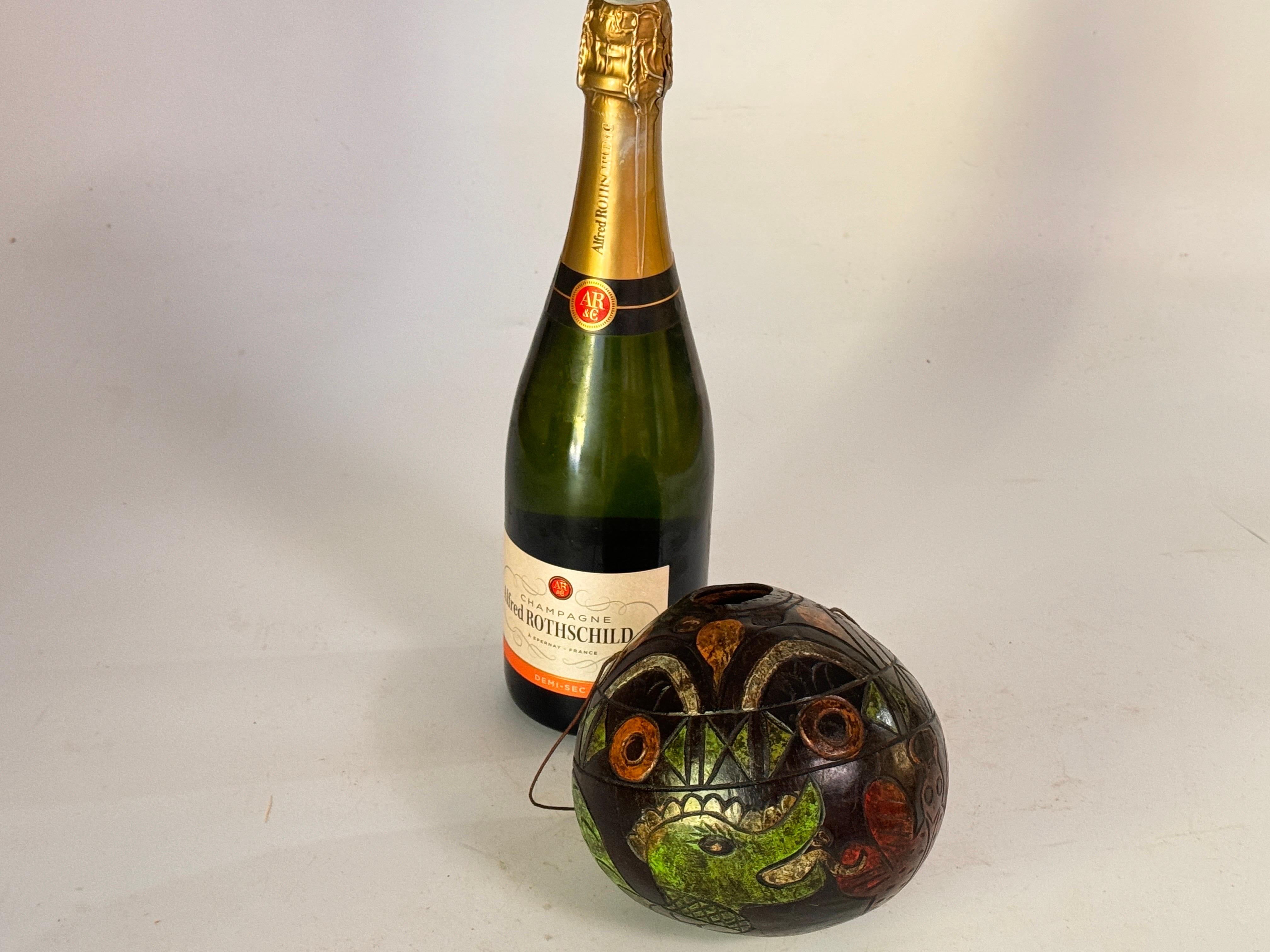 Dekorative Schale mit primitiven Dekorationen Grün Rot Gelb Farben Frankreich 1960 im Angebot 4