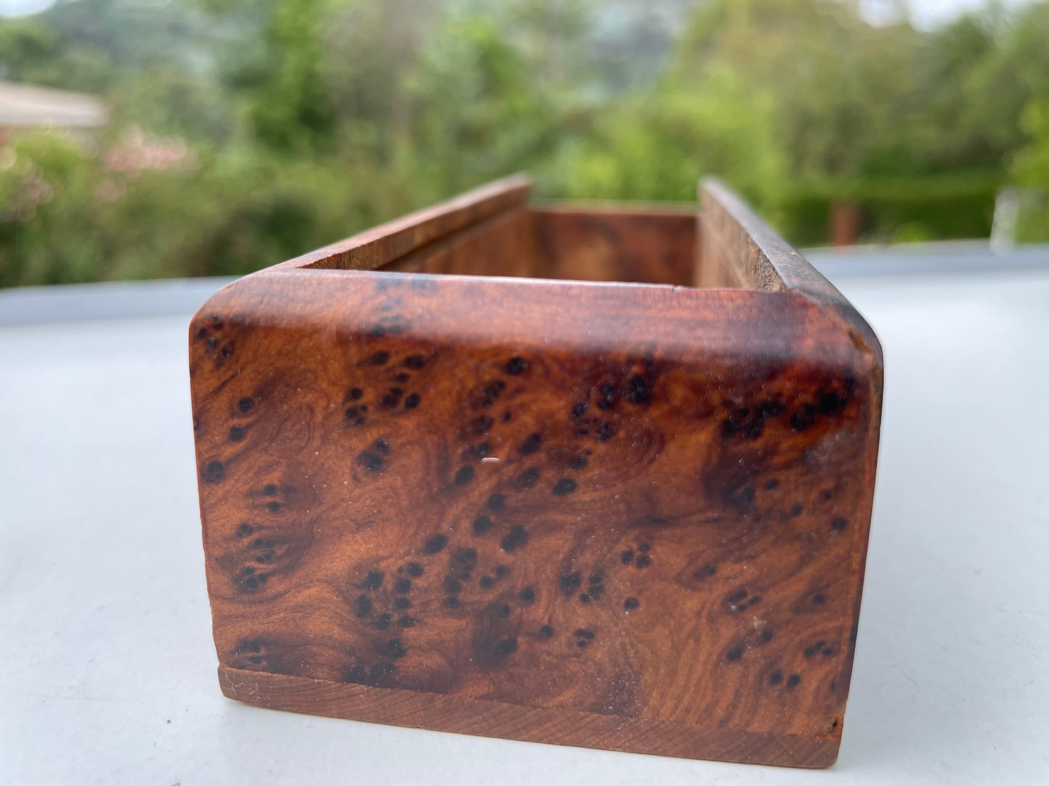 Dekorative Schachtel aus hellem Holz, Frankreich, um 1970, braune Farbe im Angebot 2