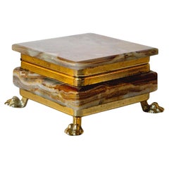 Decorative box in onyx with lions feet, Italy mid-1900s