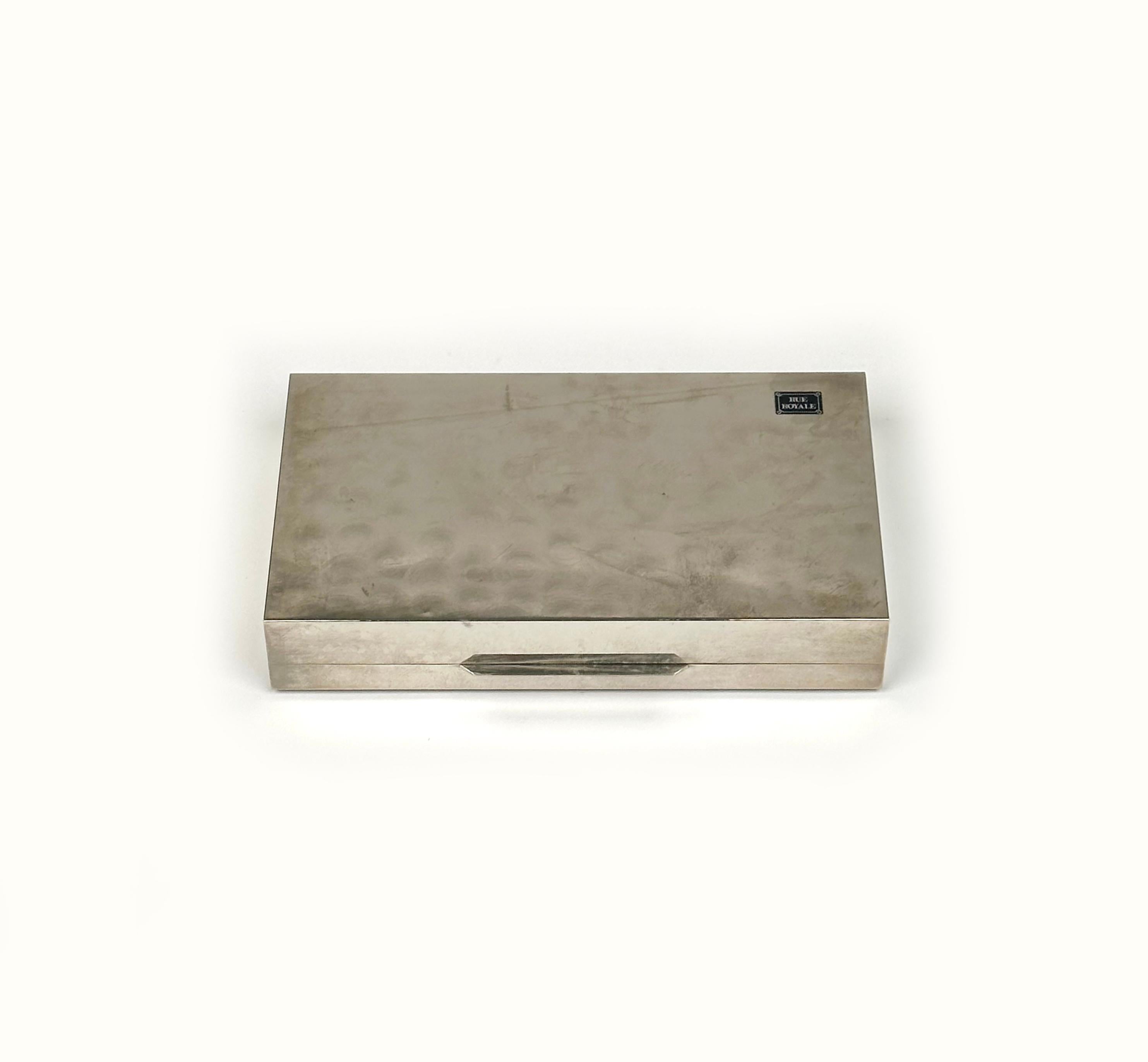 Caja decorativa de acero pulido, latón y madera de Rue Royale, Francia Años 70 Metal en venta