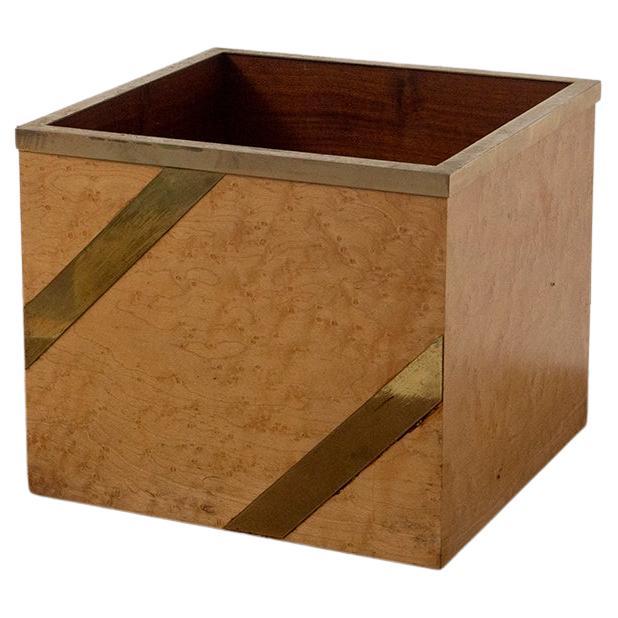 Modern Decorative box or planter with vintage Italian ash tray in gilded metal briar For Sale