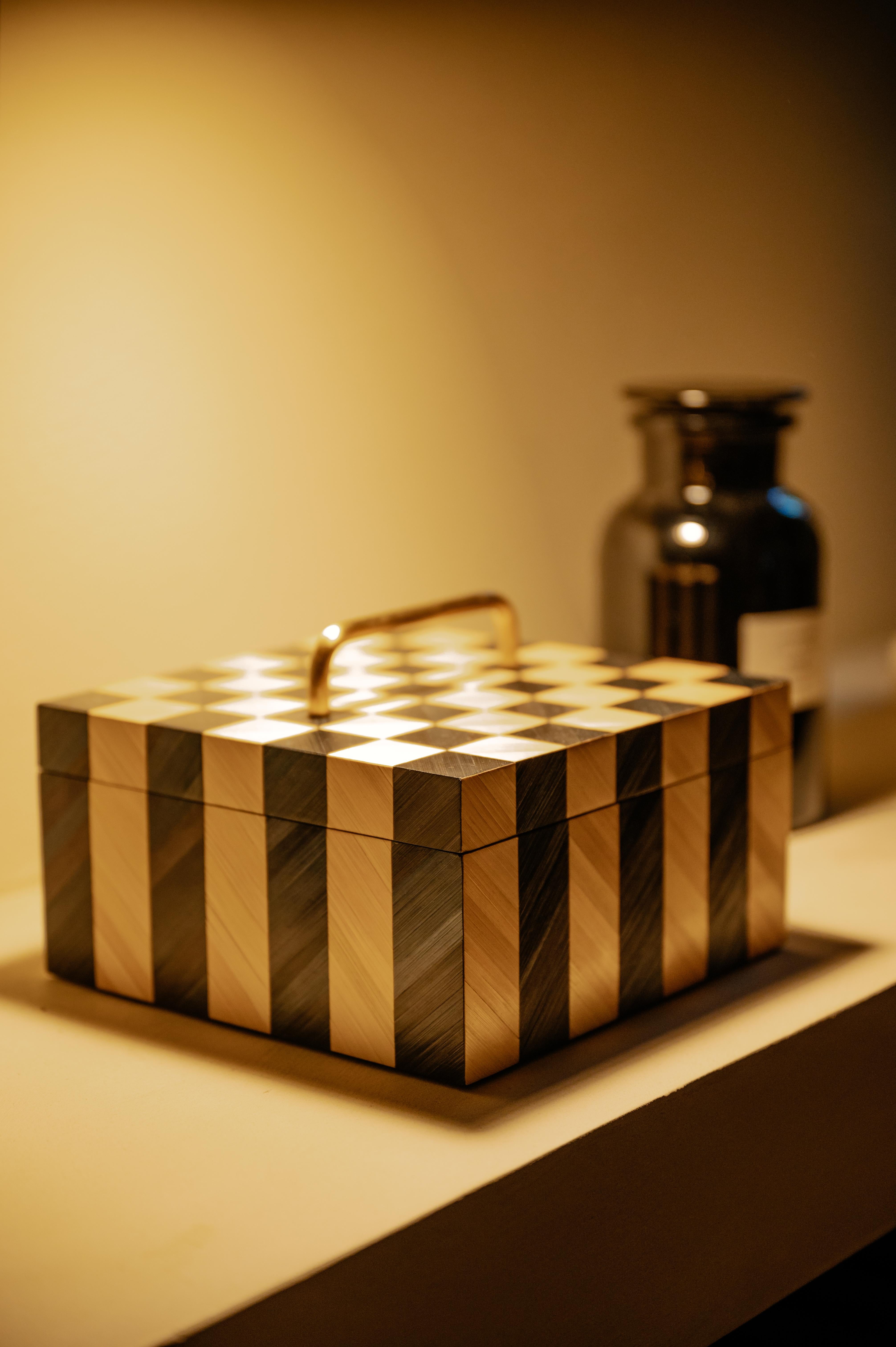 Decorative Box Straw Marquetry Inlay Handmade Checkerboard Black White Brass  For Sale 2