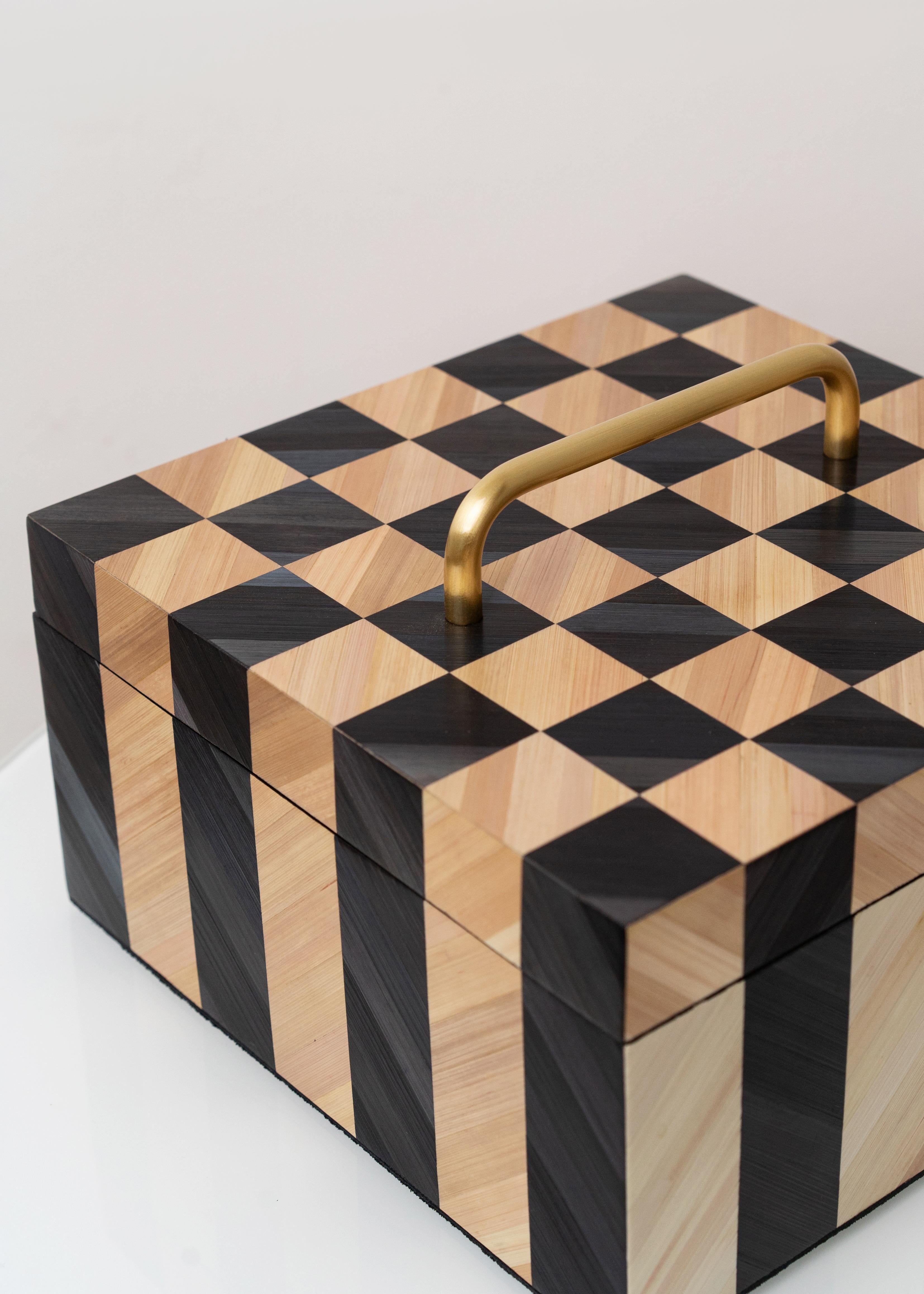 Handmade Decorative Treasure Box with Checkerboard Straw Marquetry Black White In New Condition For Sale In Warsaw, PL