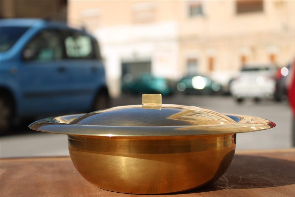 Mid-Century Modern Decorative Boxe in solid brass carved and signed Italia 1960s Tobacco For Sale