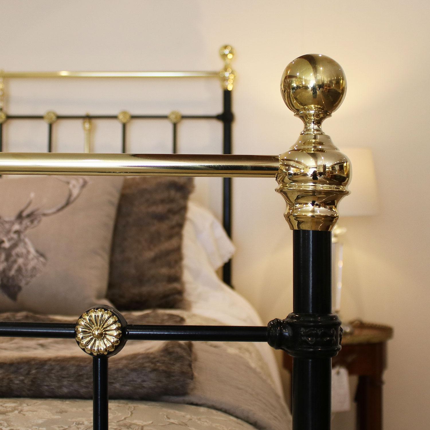Decorative Brass and Iron Bed - MK147 In Good Condition In Wrexham, GB