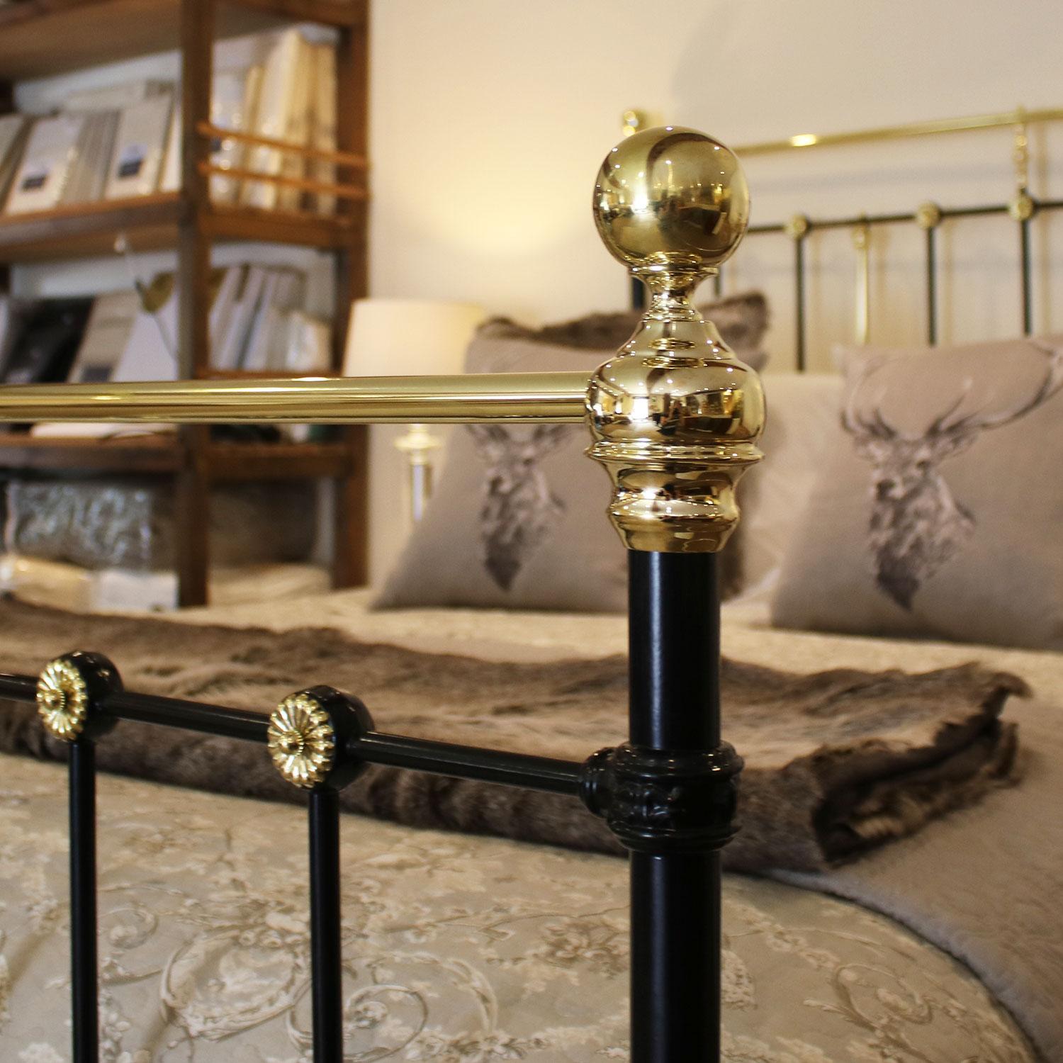 Decorative Brass and Iron Bed - MK147 1