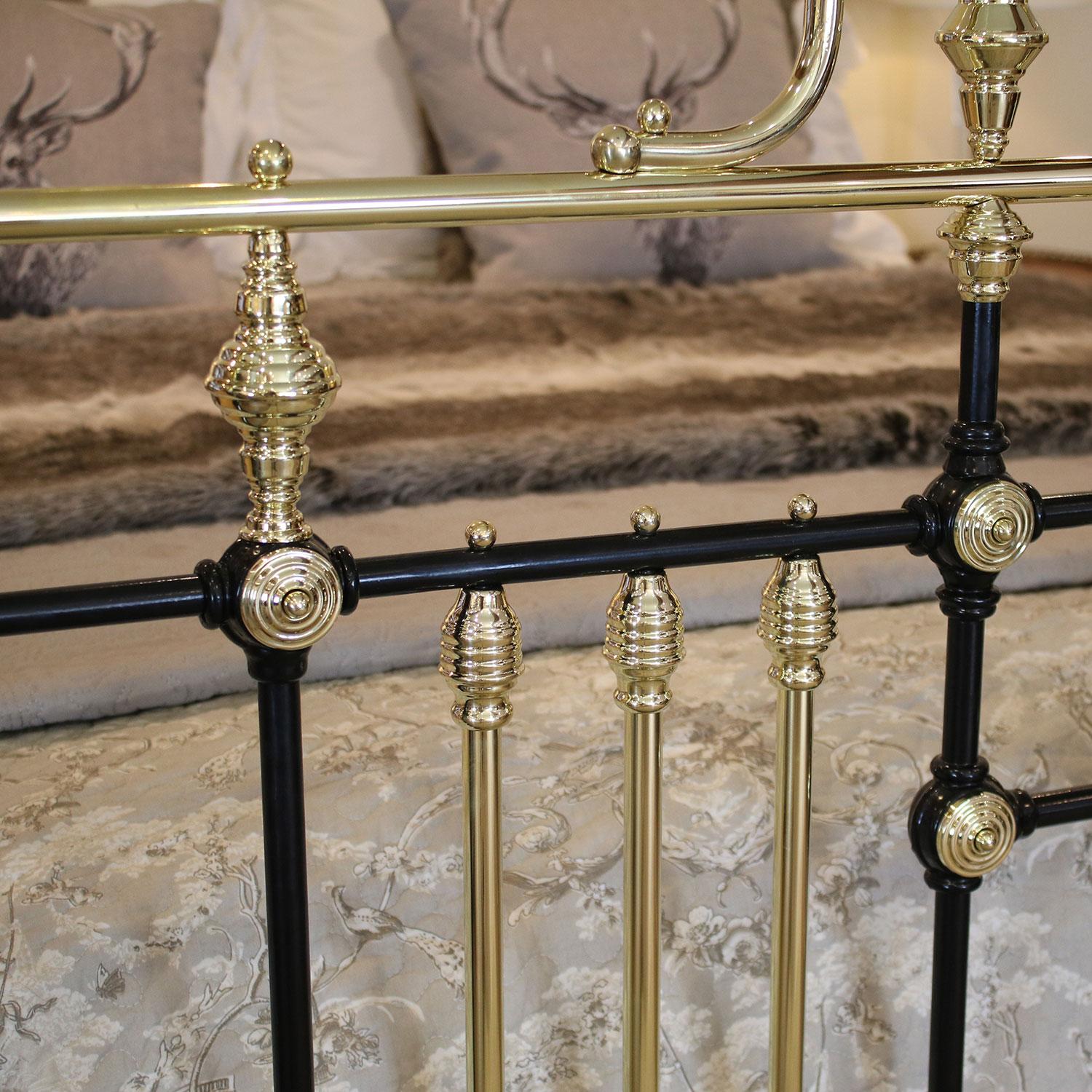 Cast Decorative Brass and Iron Bed MK151