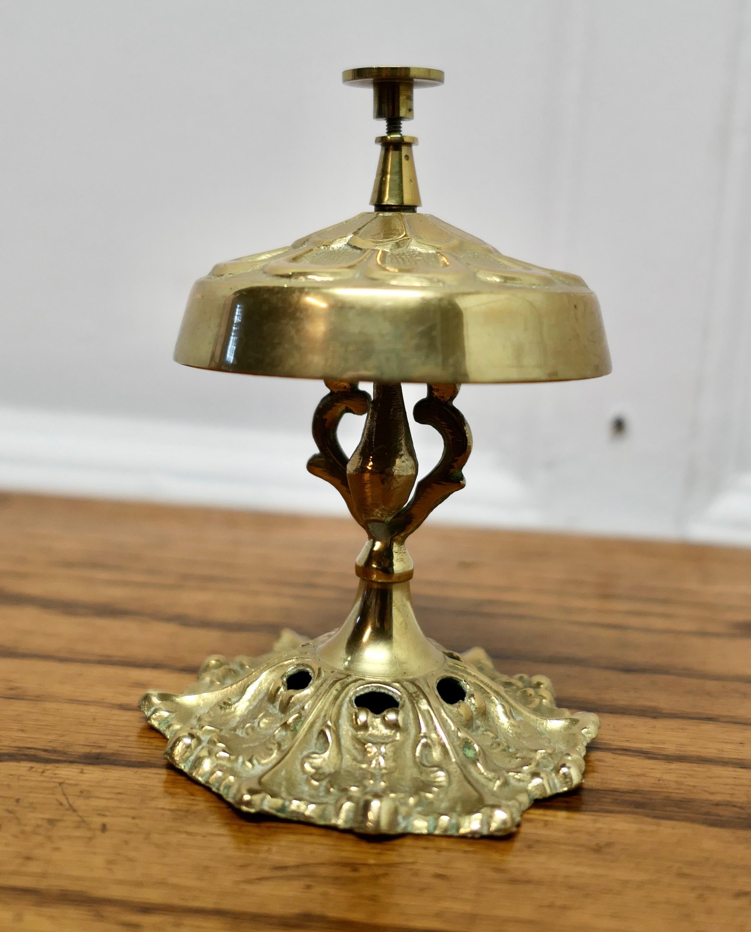 Decorative Brass Courtesy Counter Top Bell  Made in a floral style in solid bras In Good Condition For Sale In Chillerton, Isle of Wight