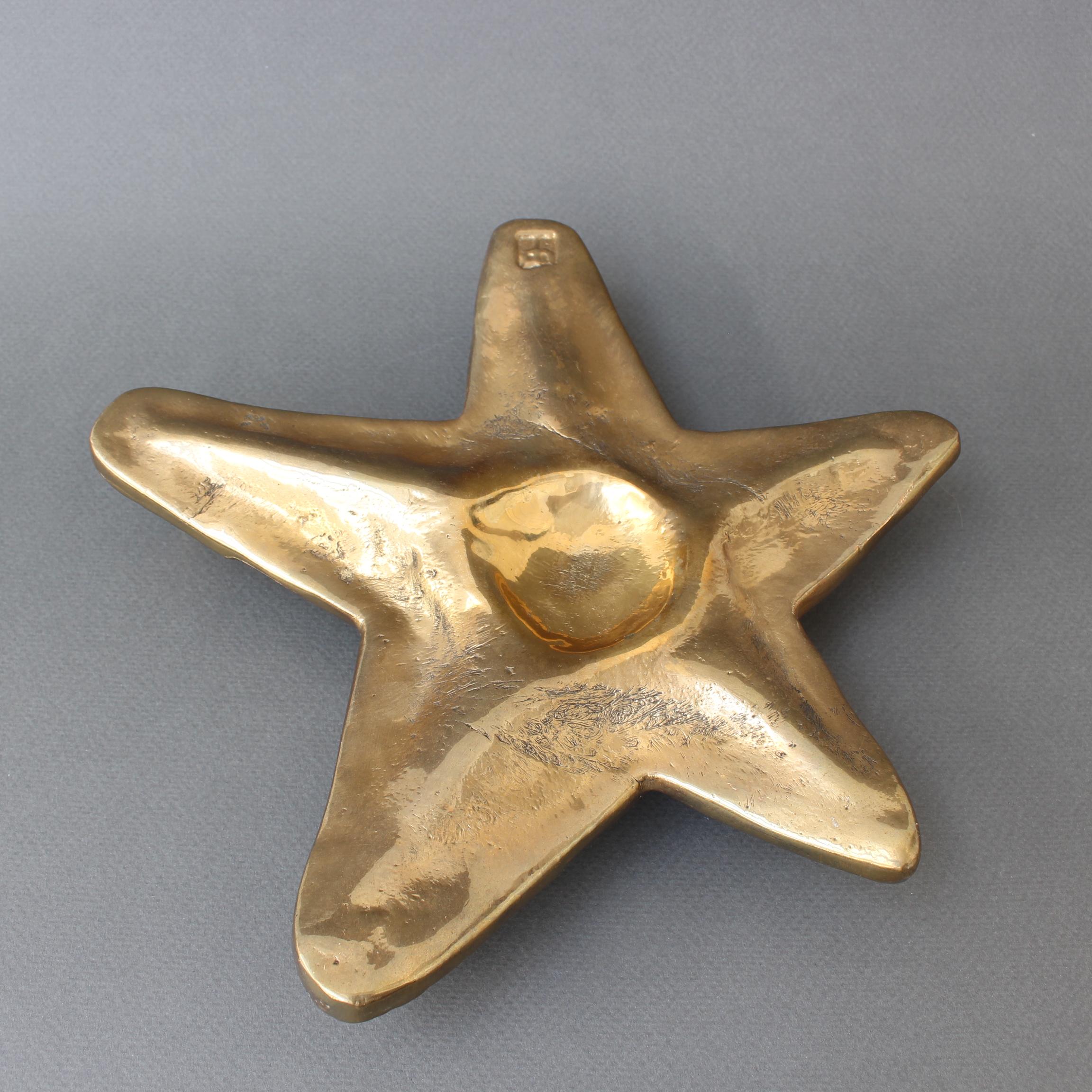 Decorative Brass Trivet in Starfish Motif by David Marshall 'circa 1990s' For Sale 6