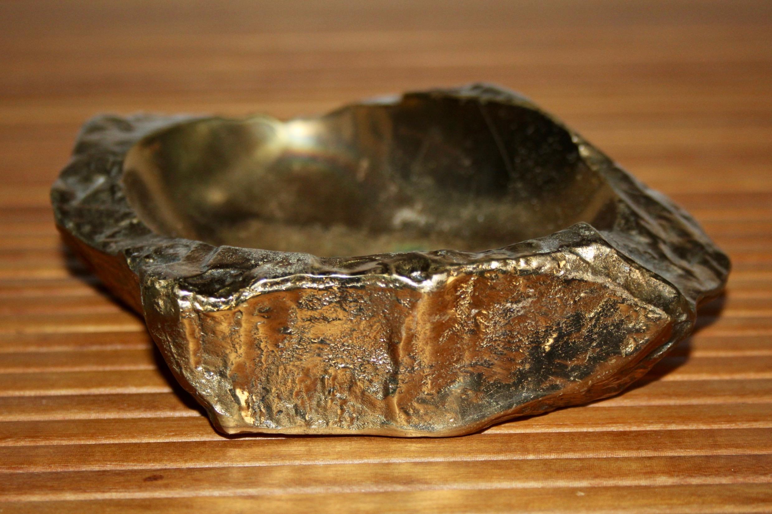 Cenicero decorativo de bronce en Bueno estado para la venta en grand Lancy, CH