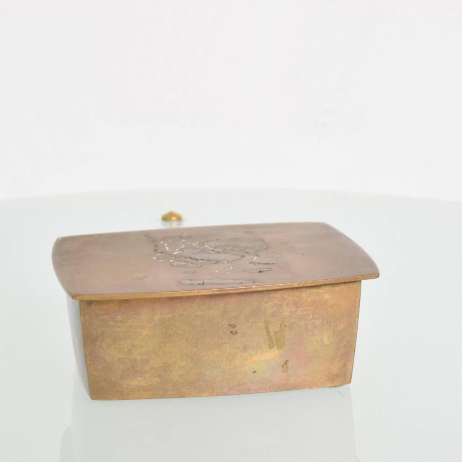 Decorative Bronze Box by Wah Ming Chang In Good Condition In Chula Vista, CA