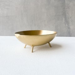 Decorative Brushed Handcast Brass Bowl Vide-poche with Legs
