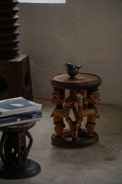 Tabouret décoratif en bois dur africain sculpté / pièce d'Art Tribal, milieu du 20ème siècle