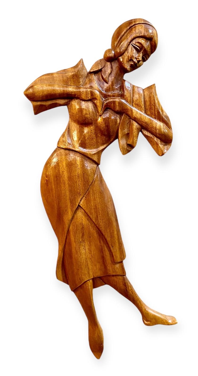 Set de 2 cuadros decorativos en relieve de madera de teca tallada de mediados del siglo XX, años 50 en venta 1
