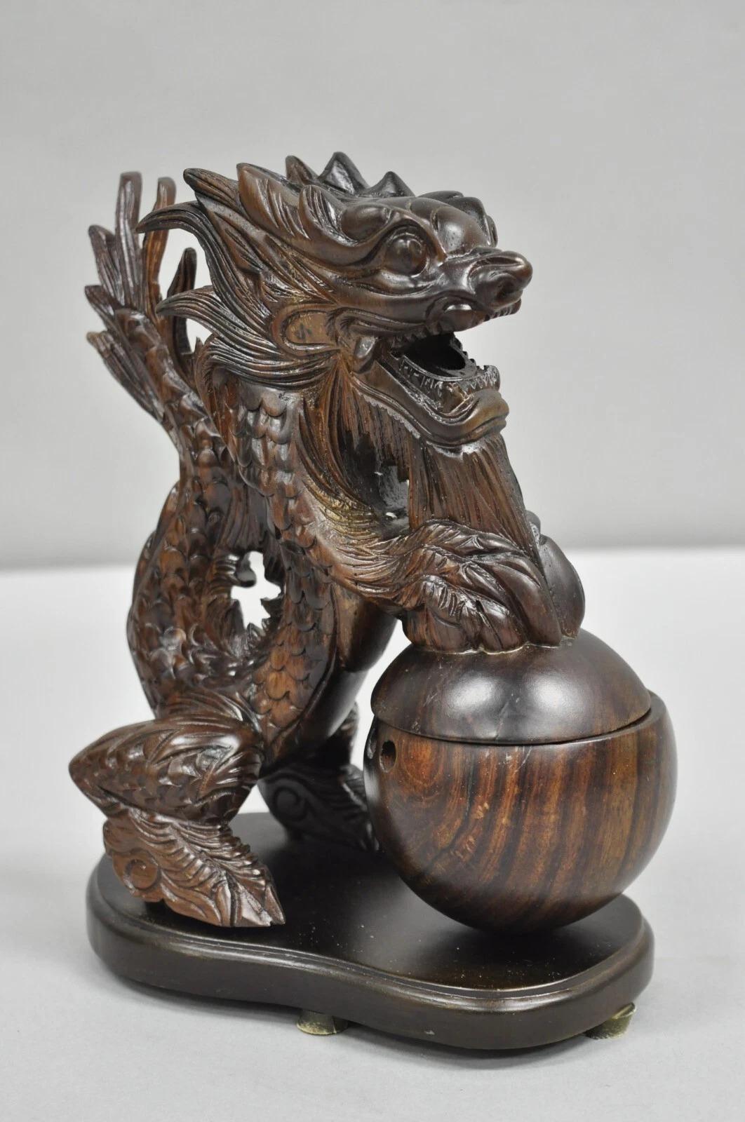 Chinoiseries Porte-encens décoratif en bois sculpté chinois Foo Dog Dragon en vente