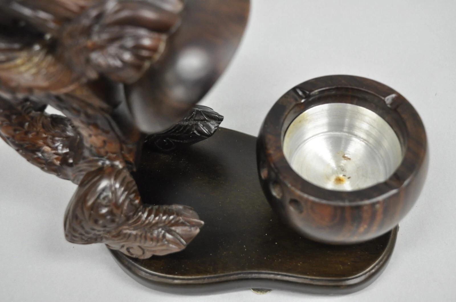 Porte-encens décoratif en bois sculpté chinois Foo Dog Dragon Bon état - En vente à Philadelphia, PA