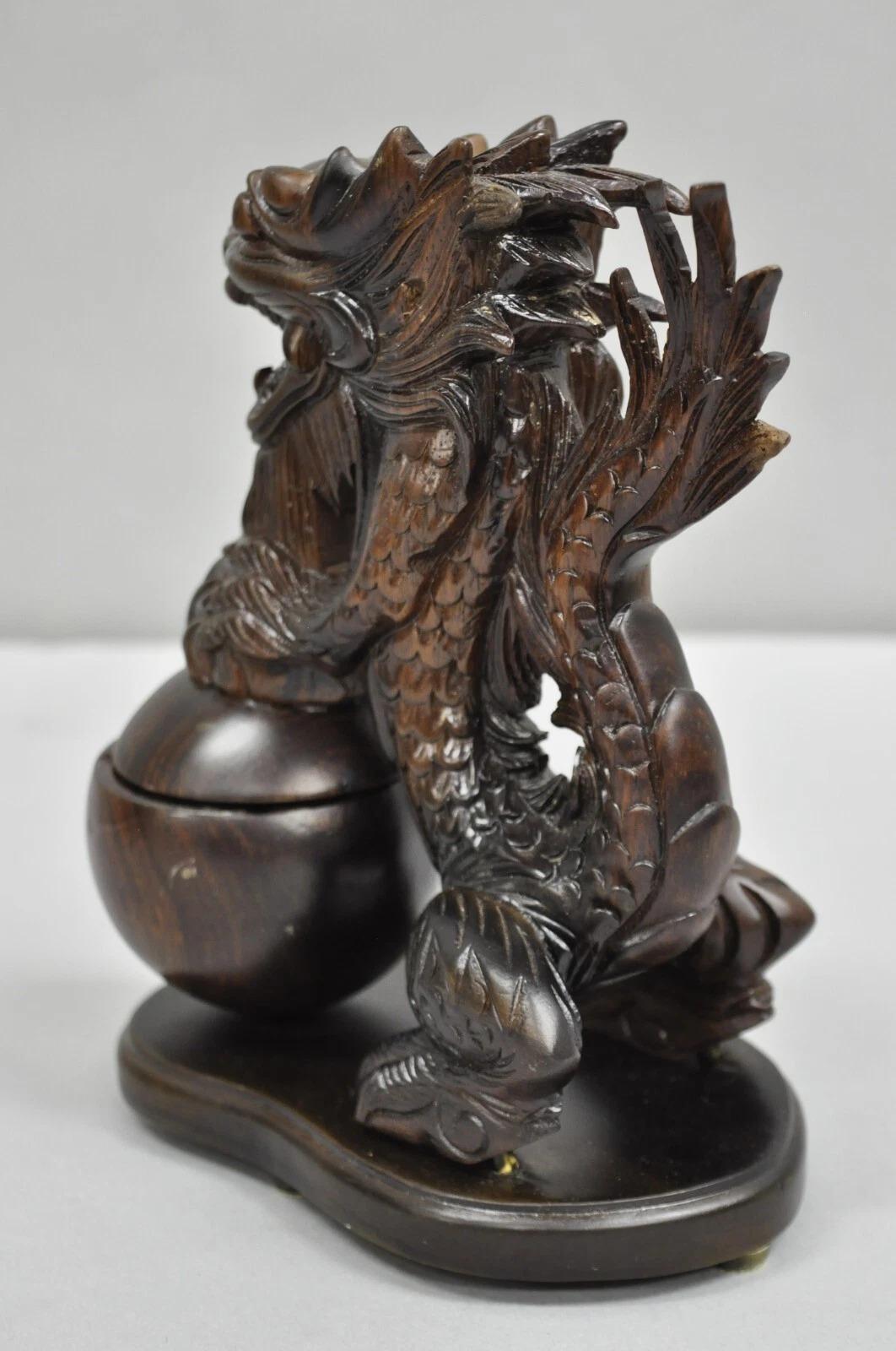 Porte-encens décoratif en bois sculpté chinois Foo Dog Dragon en vente 1