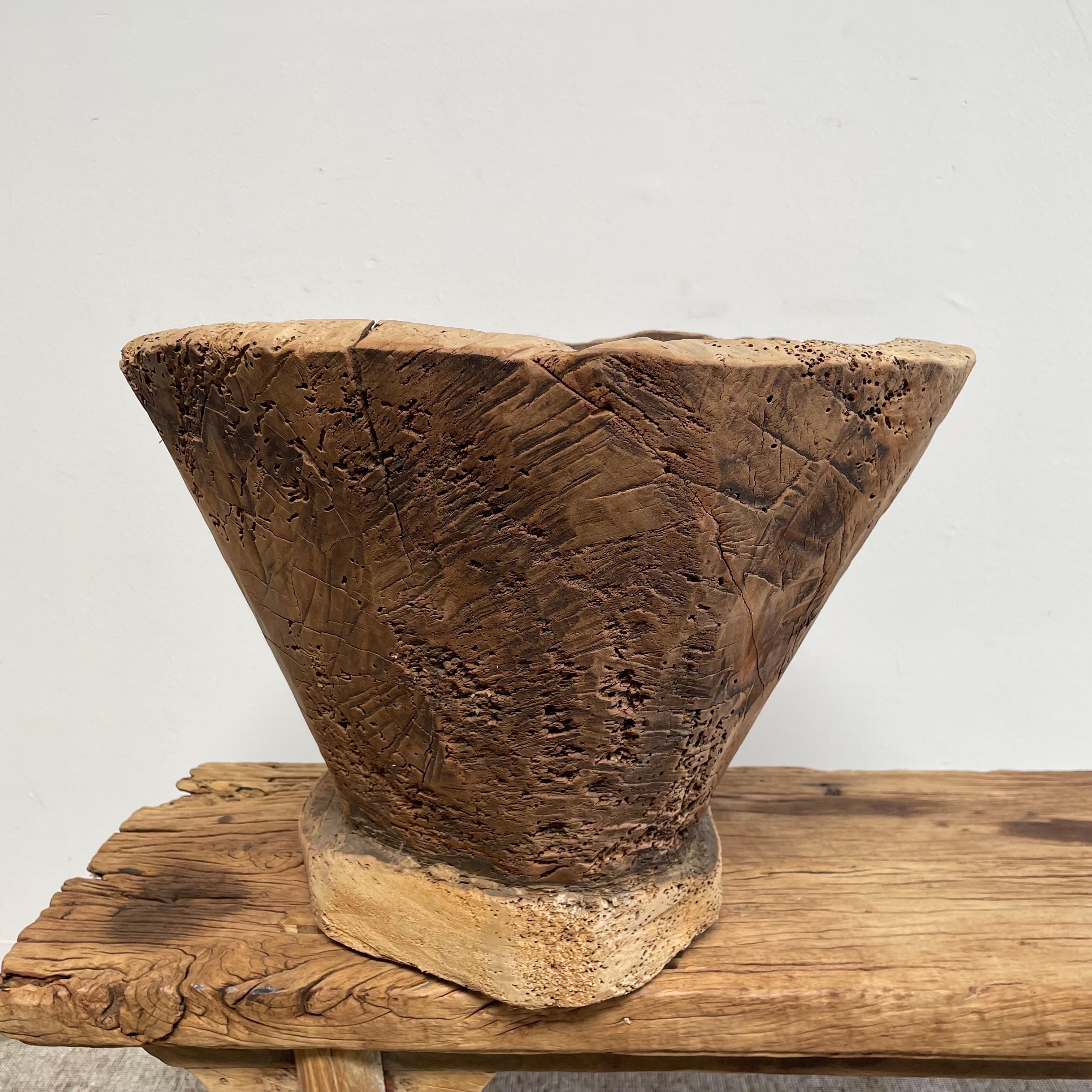 Decorative Carved Wood Stump Bowl  For Sale 1