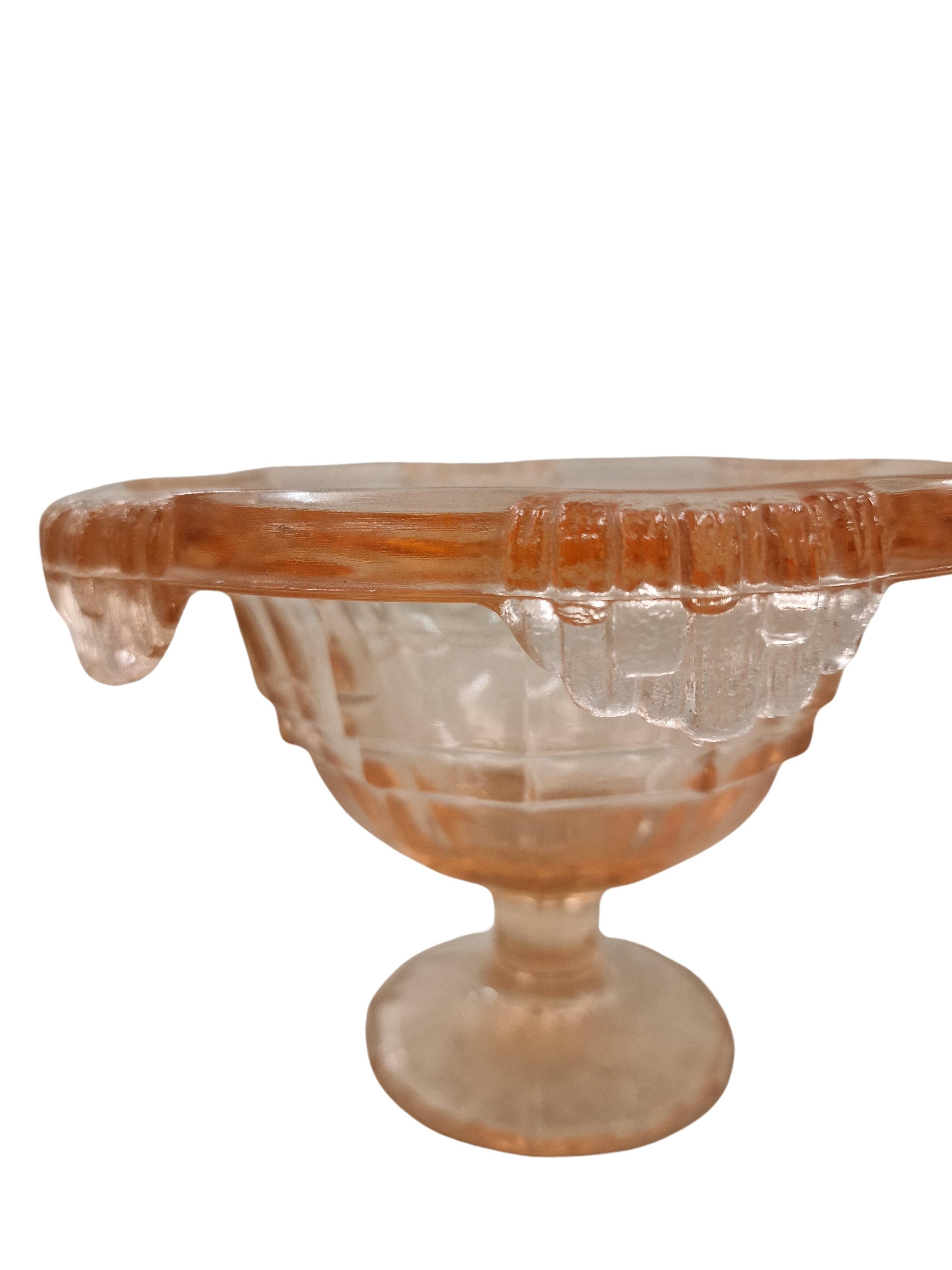 Mid-20th Century Decorative centerpiece, ice bowl, pink, Art Deco, 1930s, Italy For Sale