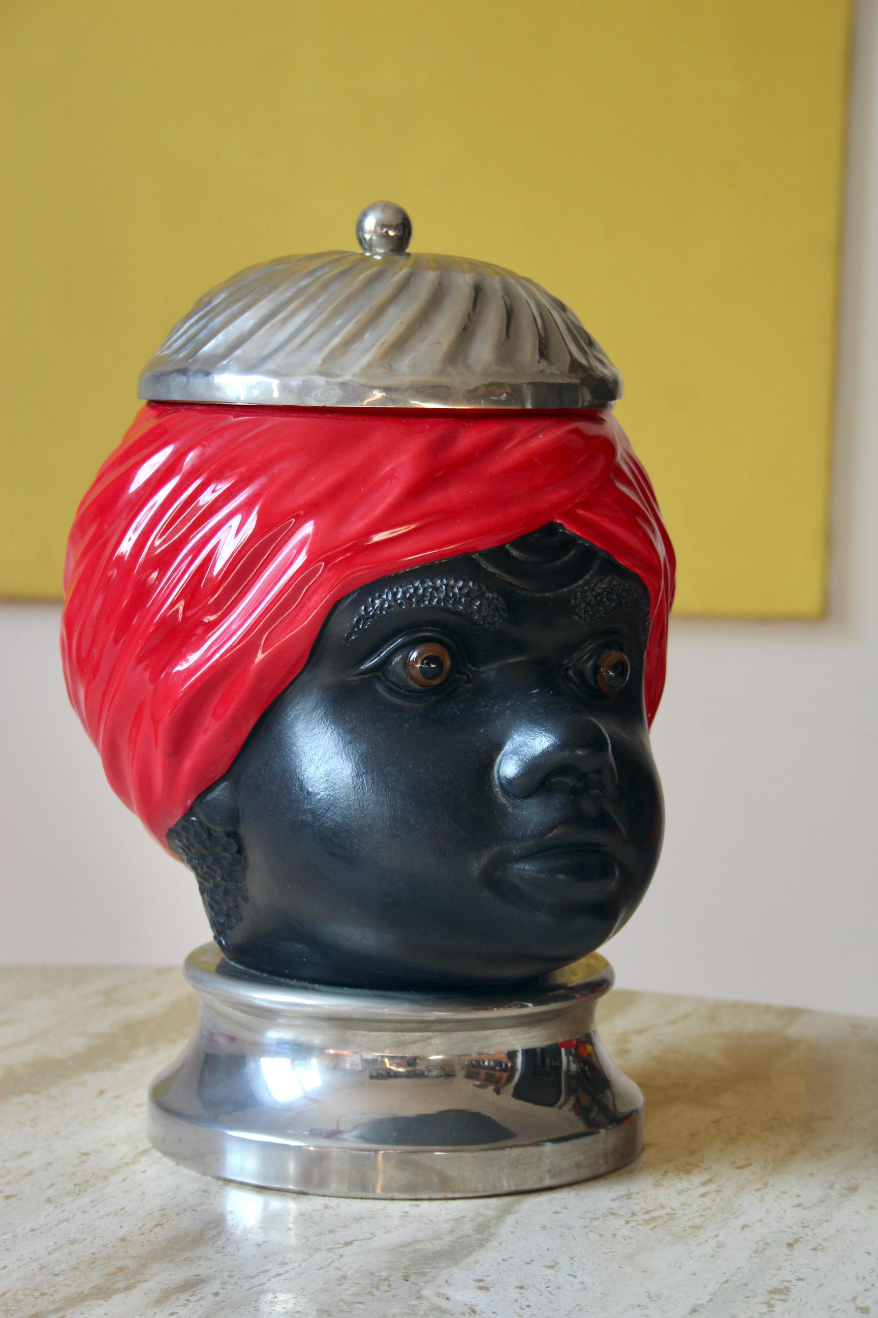 Italiano vassoio per cubetti di ghiaccio decorativo in ceramica e metallo in vendita