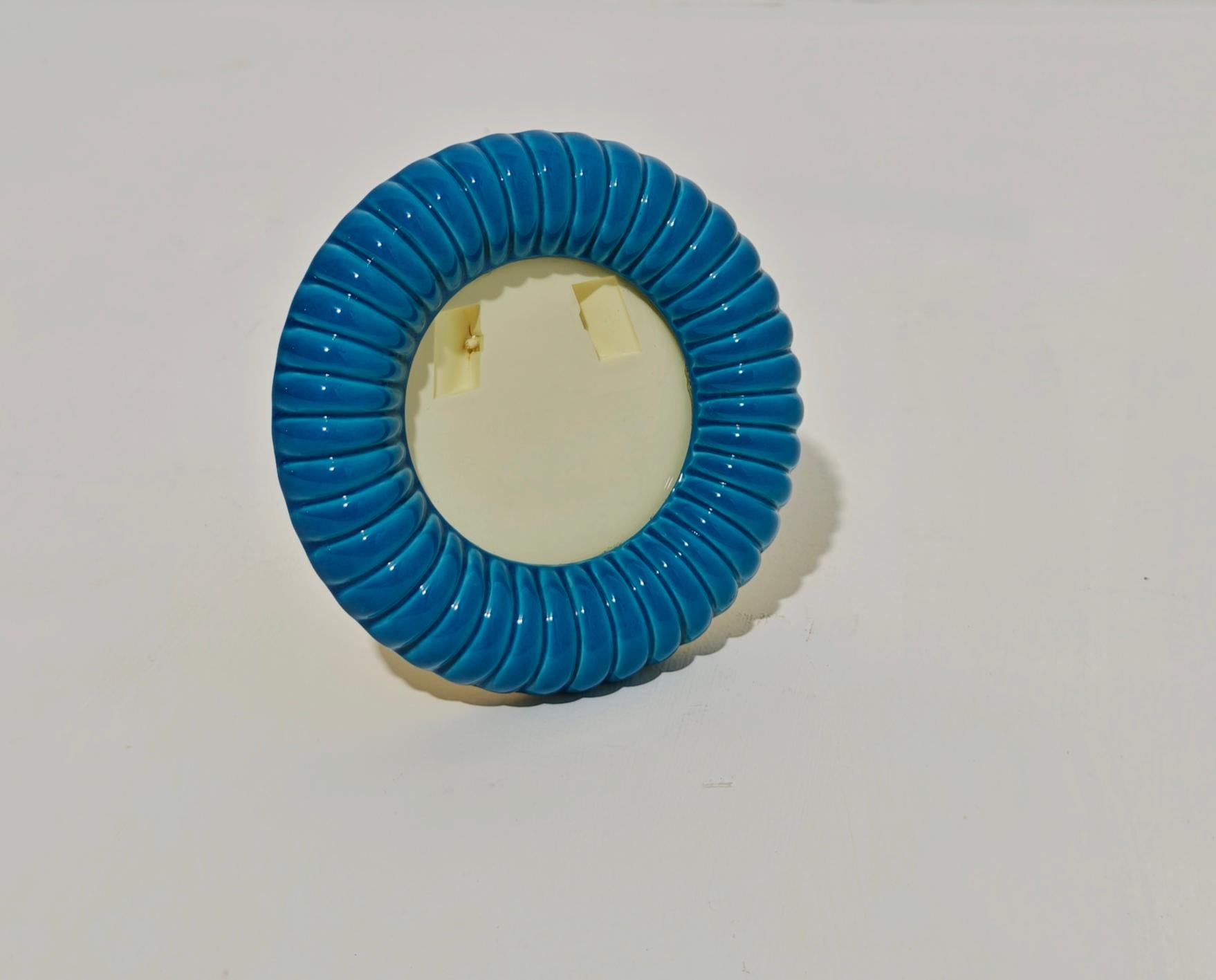 Dekorativer Blu-Fotorahmen aus Keramik, Mid-Century Modern Design, Italien 1960. im Angebot 1
