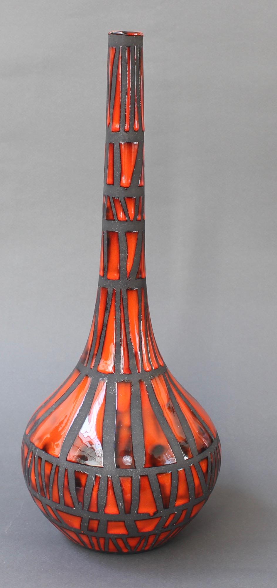Decorative Ceramic Bottle-Shaped Vase by Roger Capron 'circa 1960s' In Good Condition In London, GB