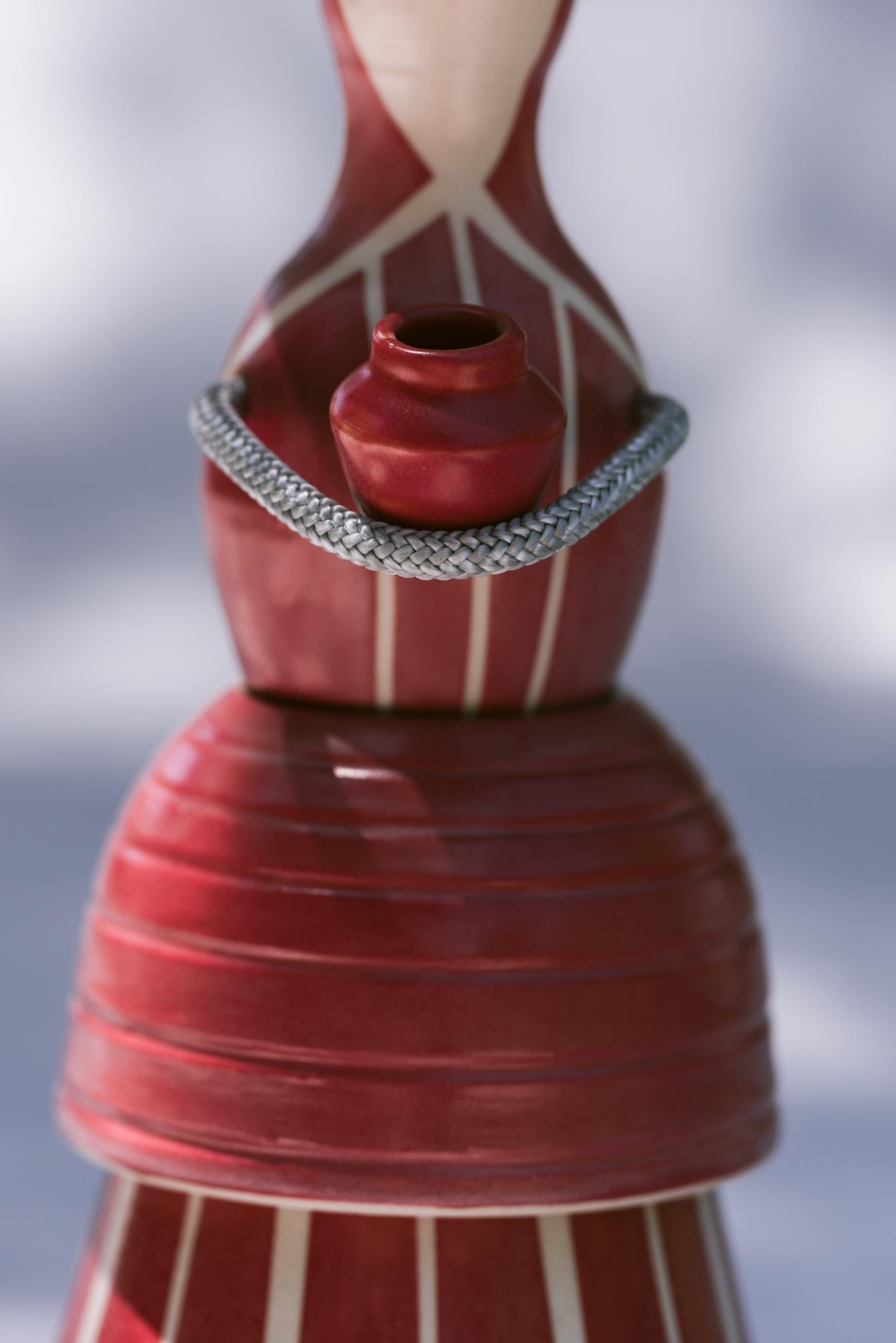 Muñeca de cerámica decorativa inspirada en la cultura ibicenca Siglo XXI y contemporáneo en venta