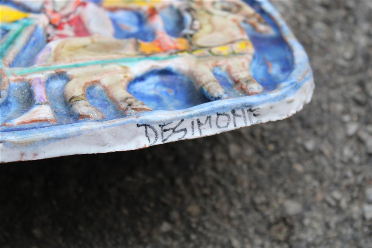 Piatto decorativo in ceramica con personaggi e carretto Giovanni De simone 1960s in vendita 5
