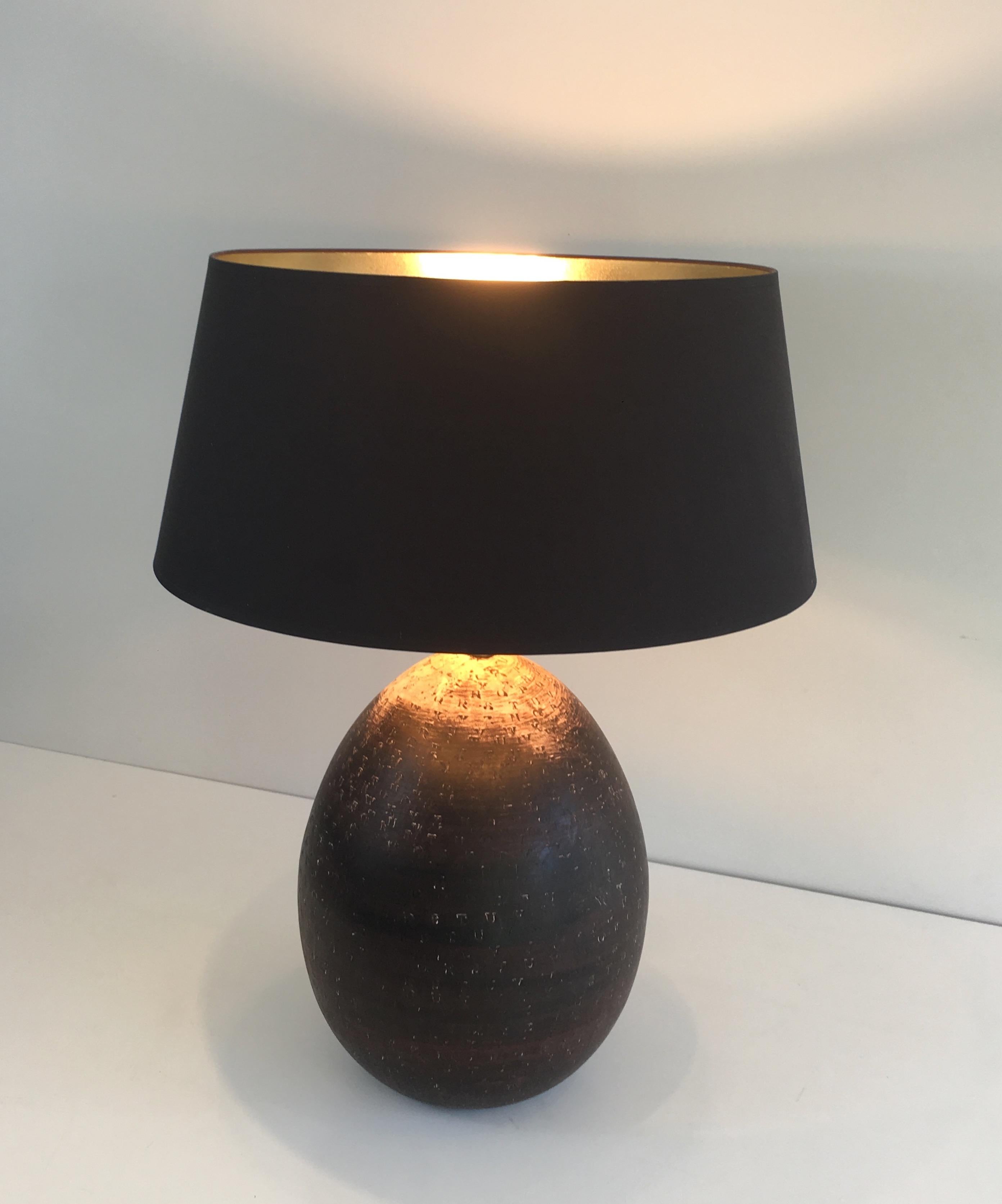 Decorative Ceramic Table Lamp with Letters, French, circa 1970 In Good Condition In Marcq-en-Barœul, Hauts-de-France