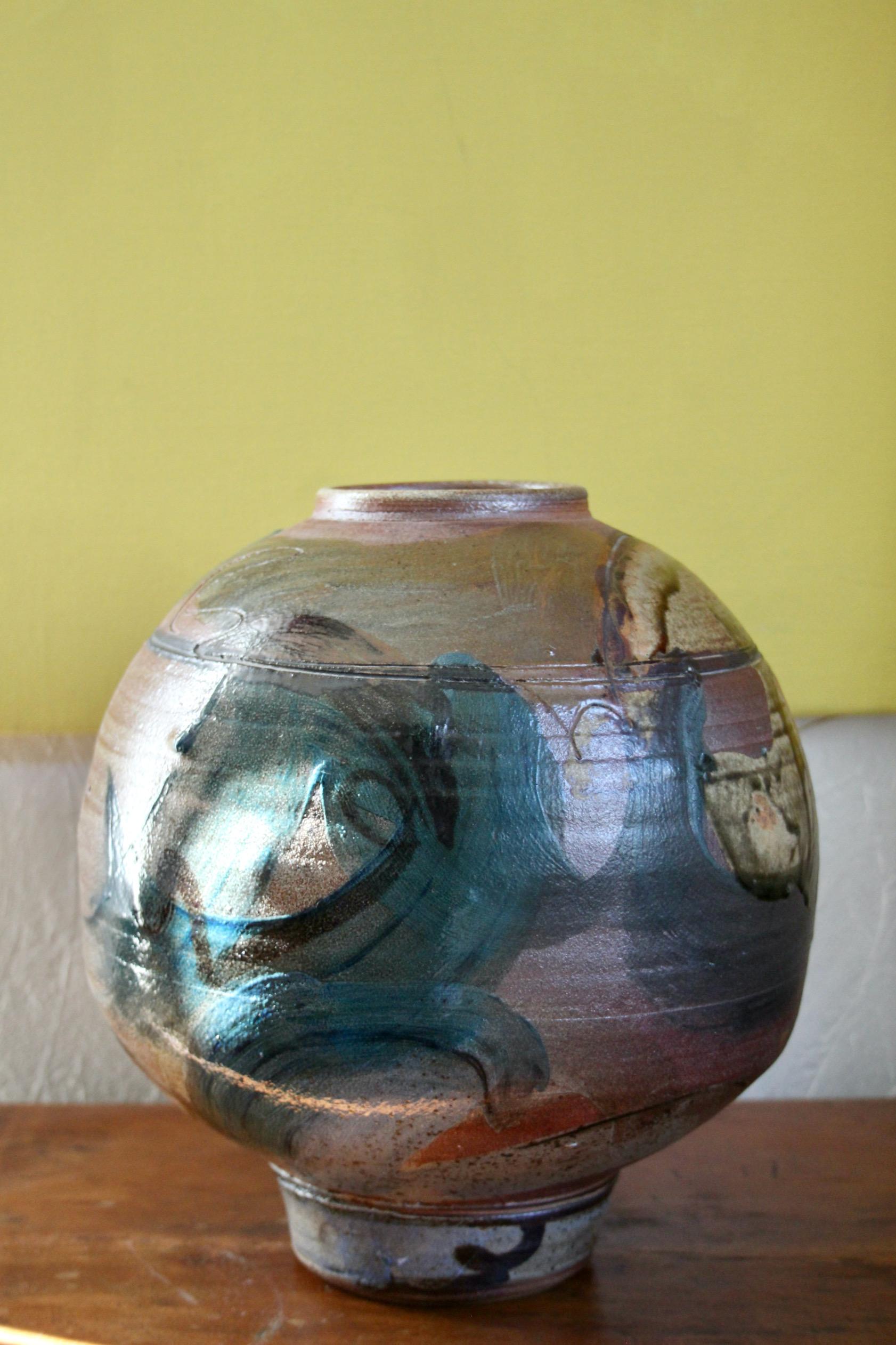 Europeo Vaso decorativo in ceramica in vendita