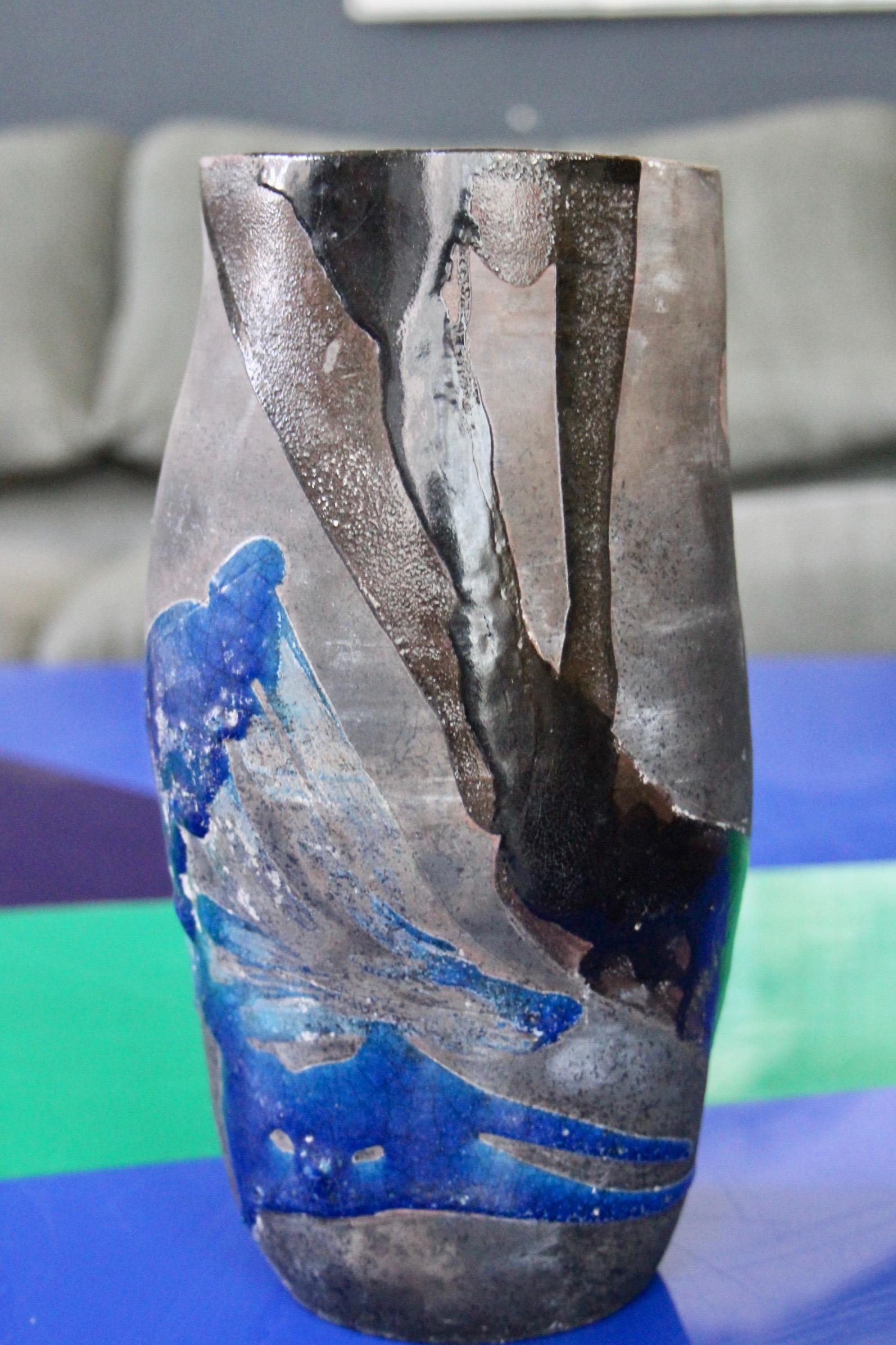 decorative ceramic vase For Sale 3