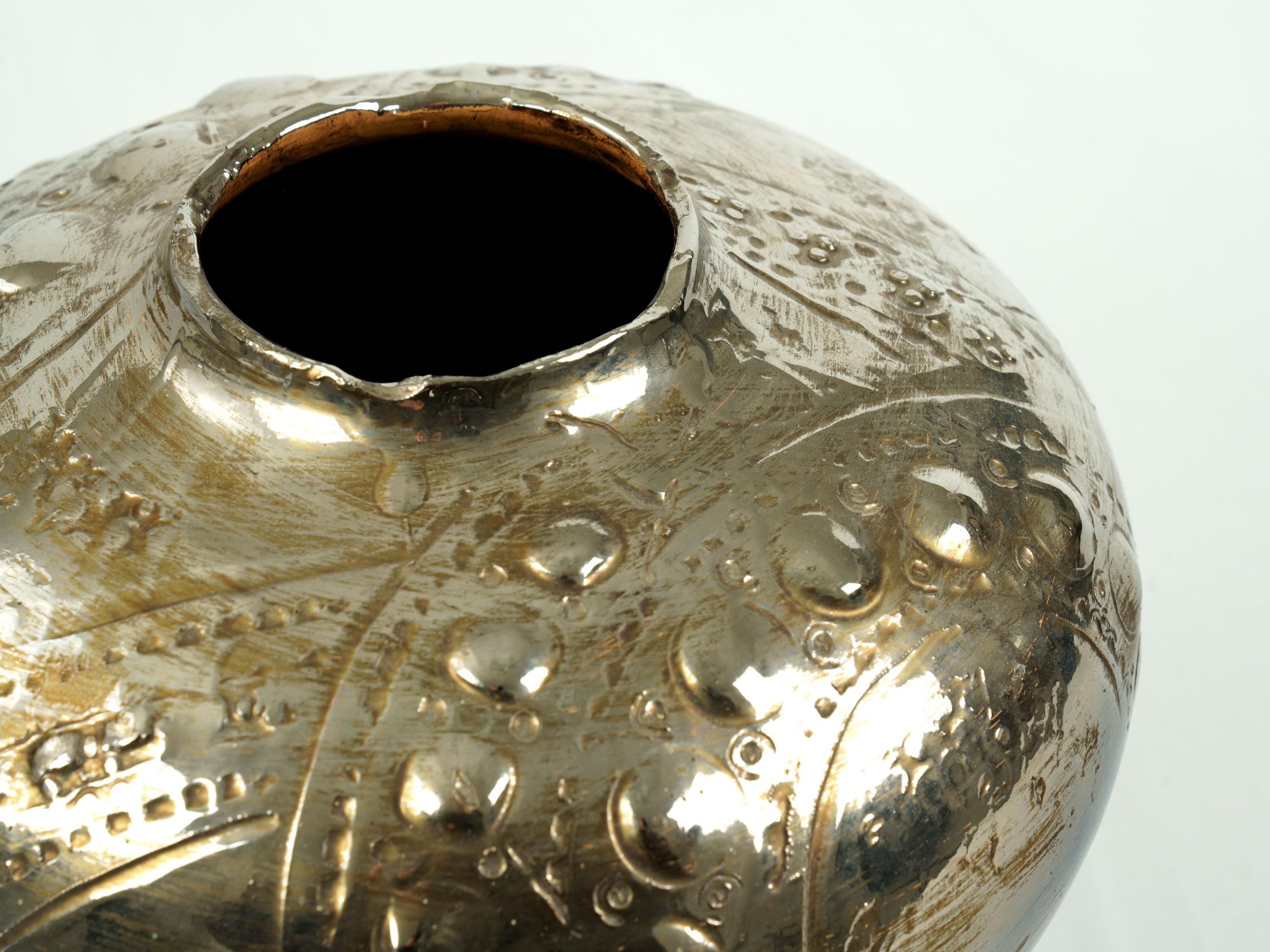 Decorative Ceramic Vase Vessel Centerpiece Platinum Metallic Luster, Italy In New Condition For Sale In Recanati, IT